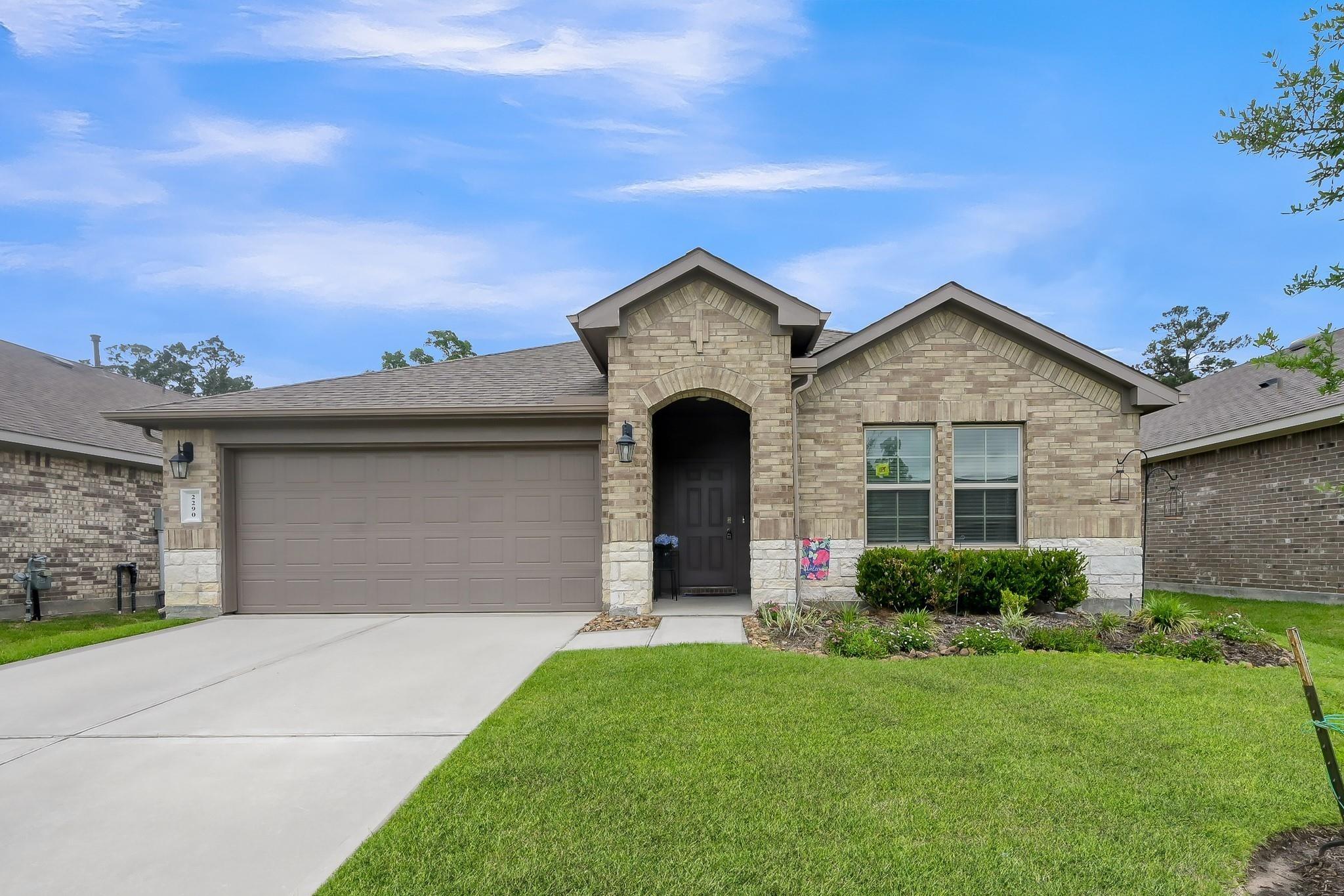 Strong Horse Dr, Conroe, TX 77301