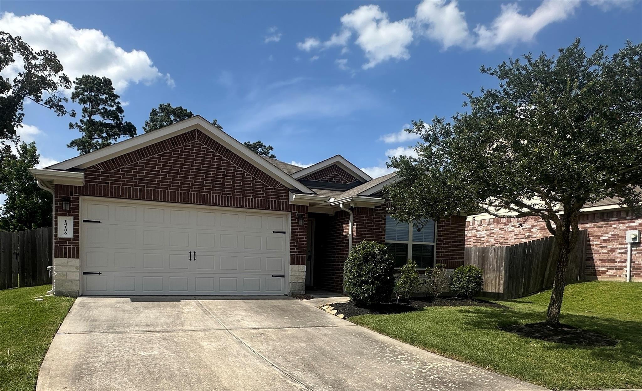 Locke Point Ct, Conroe, TX 77384
