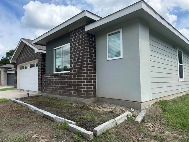 Silver Bridge Ct, Bridge City, TX 77611