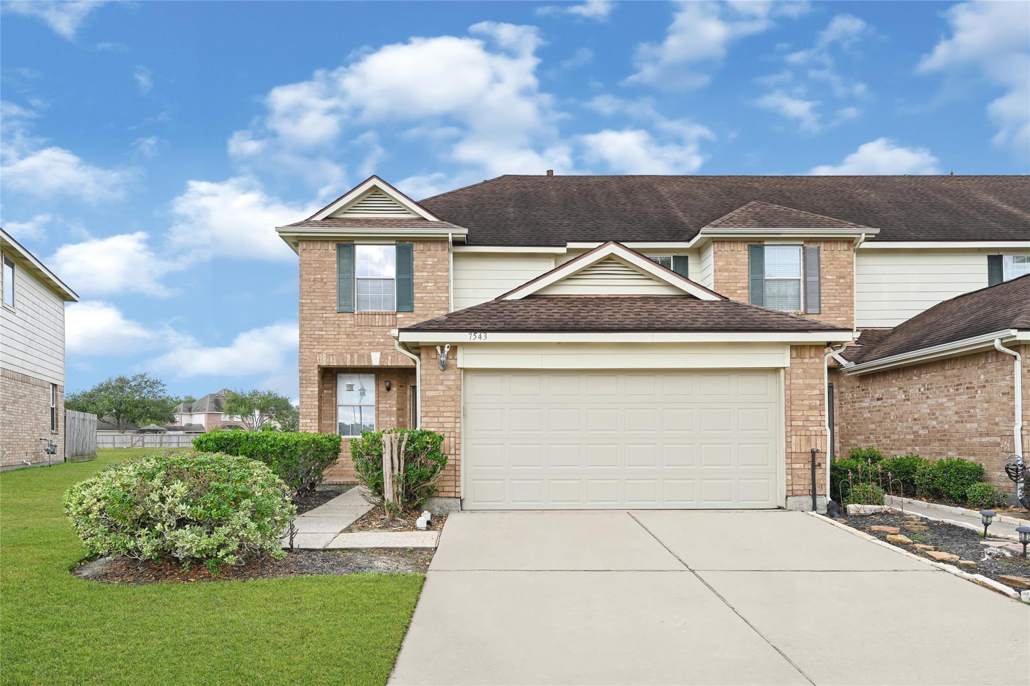 Park Bend Ln, Pasadena, TX 77505