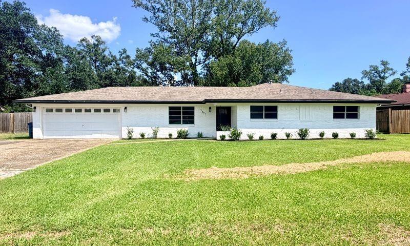 2nd Ave, Orange, TX 77630