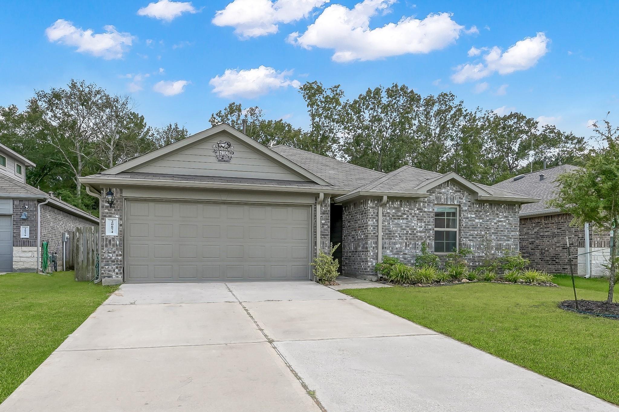 Olive Leaf St, New Caney, TX 77357