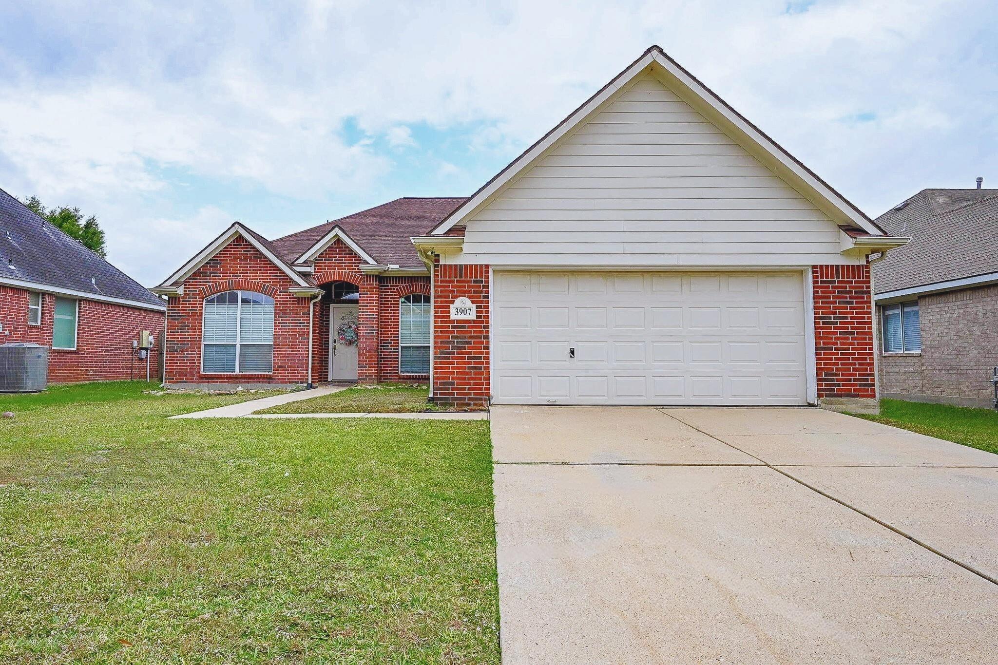 Tigris Ridge Dr, Katy, TX 77449