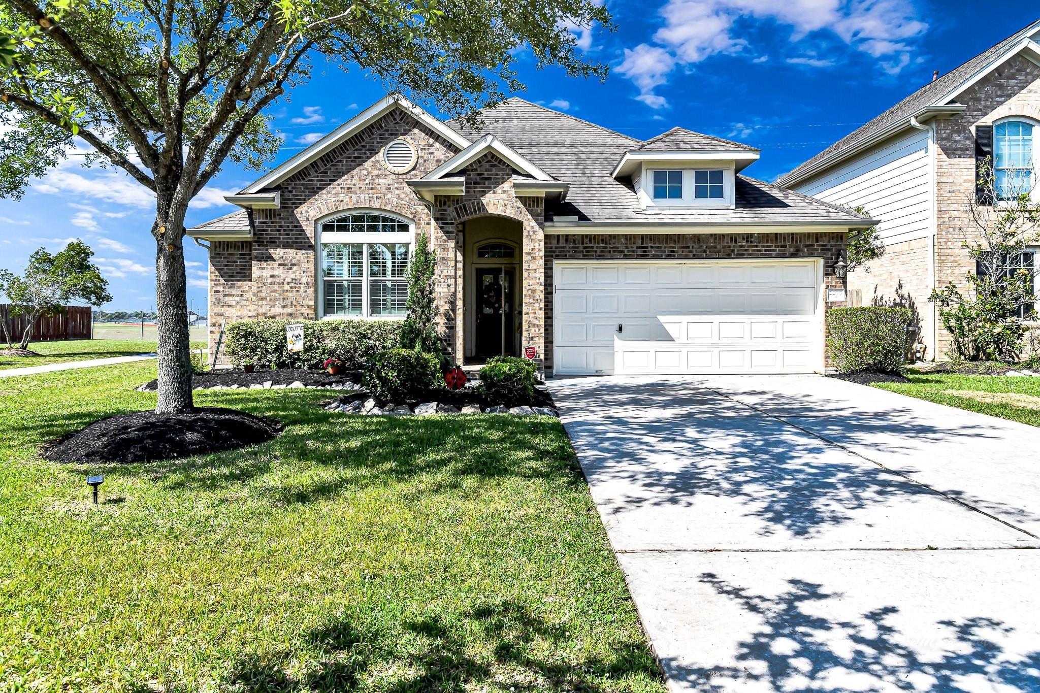 Cantabria Ln, League City, TX 77573
