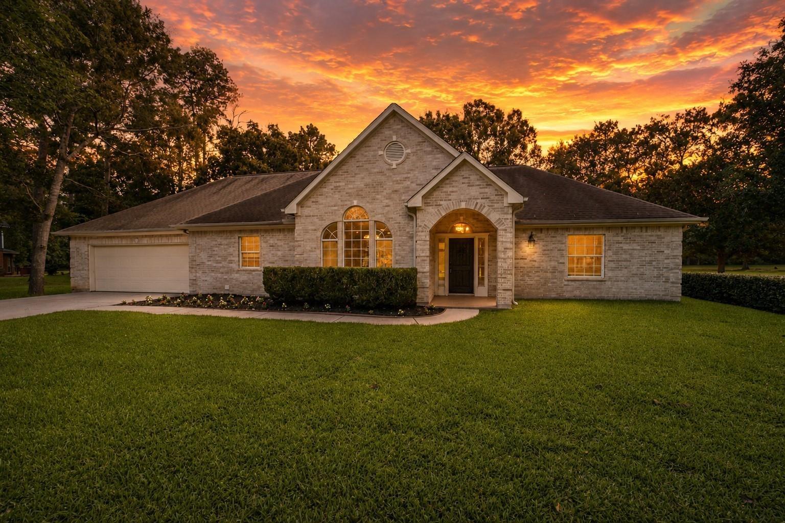 Afton Way, Huffman, TX 77336