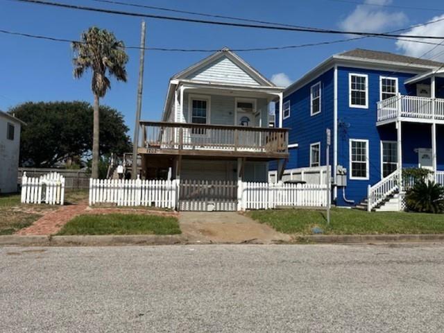 18th St, Galveston, TX 77550