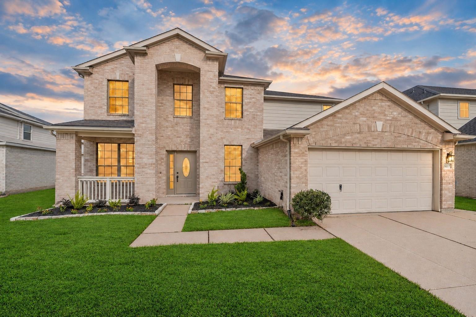 Meadow Canyon Dr, Sugar Land, TX 77479