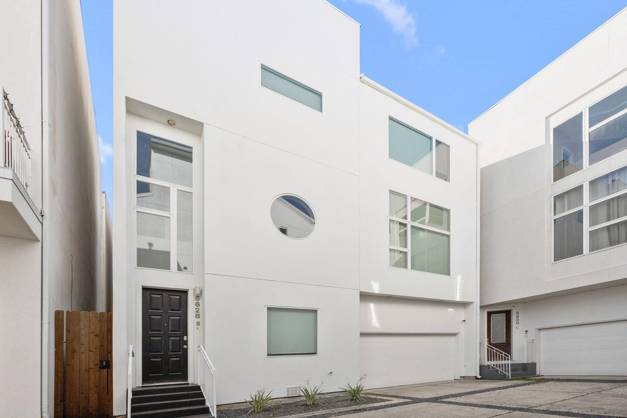 Kiam St, Houston, TX 77007