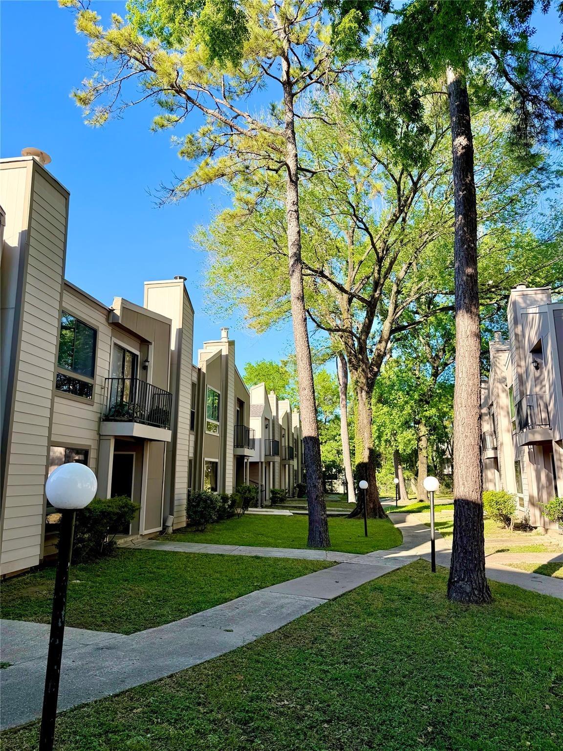 Imperial Valley Dr, Houston, TX 77060