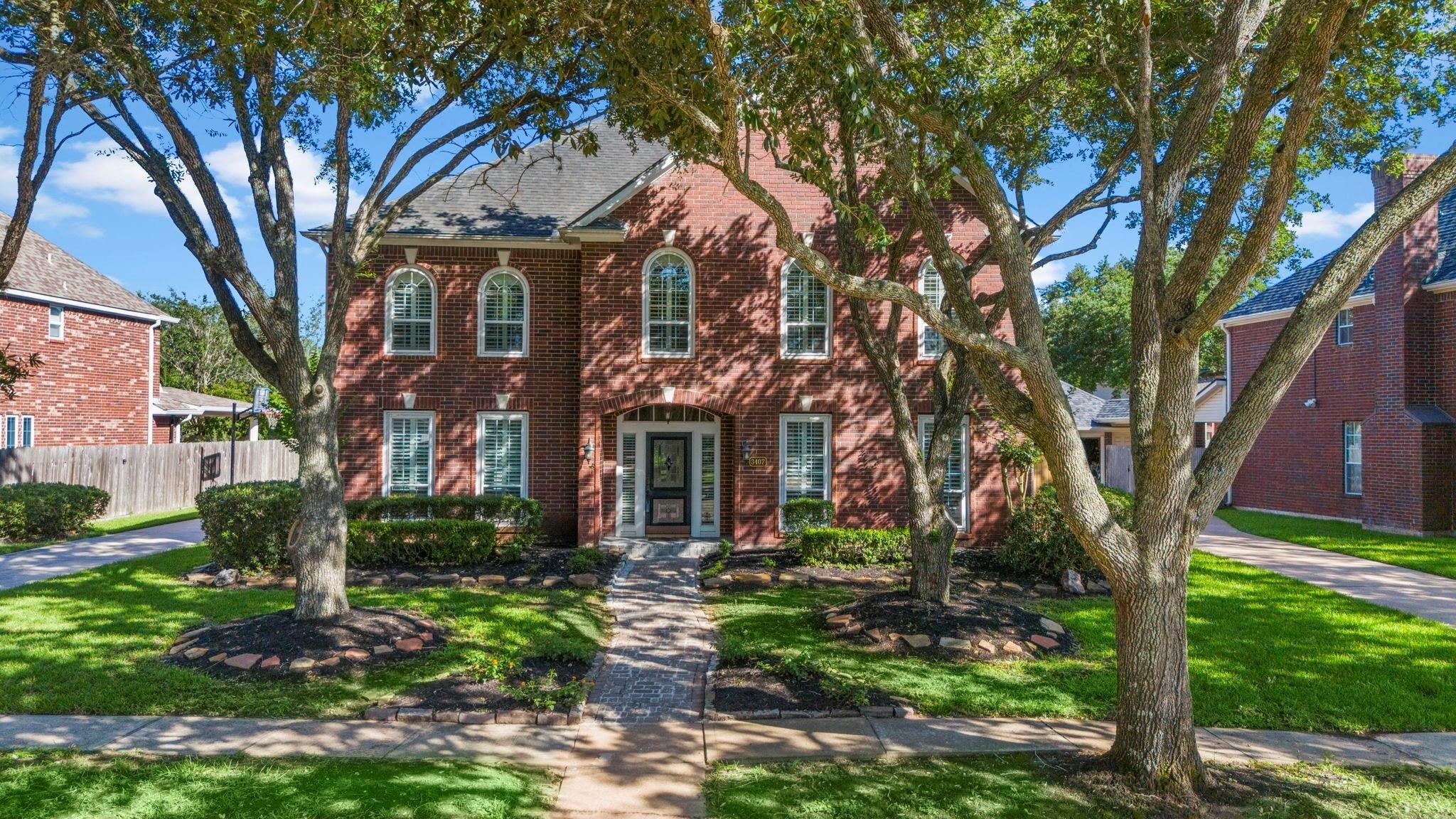 Autumn Bend Dr, Sugar Land, TX 77479