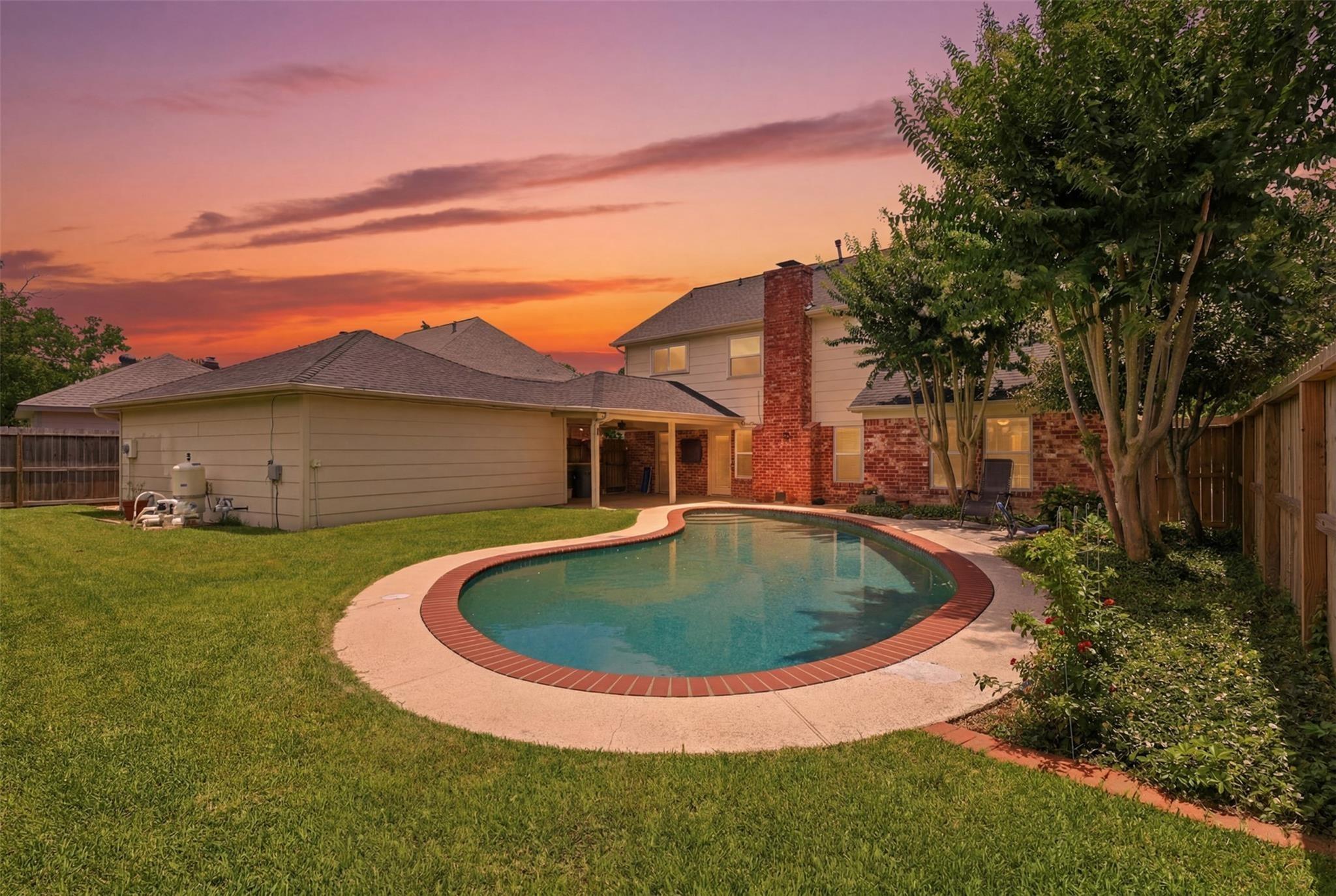 Oak Briar Dr, Humble, TX 77346