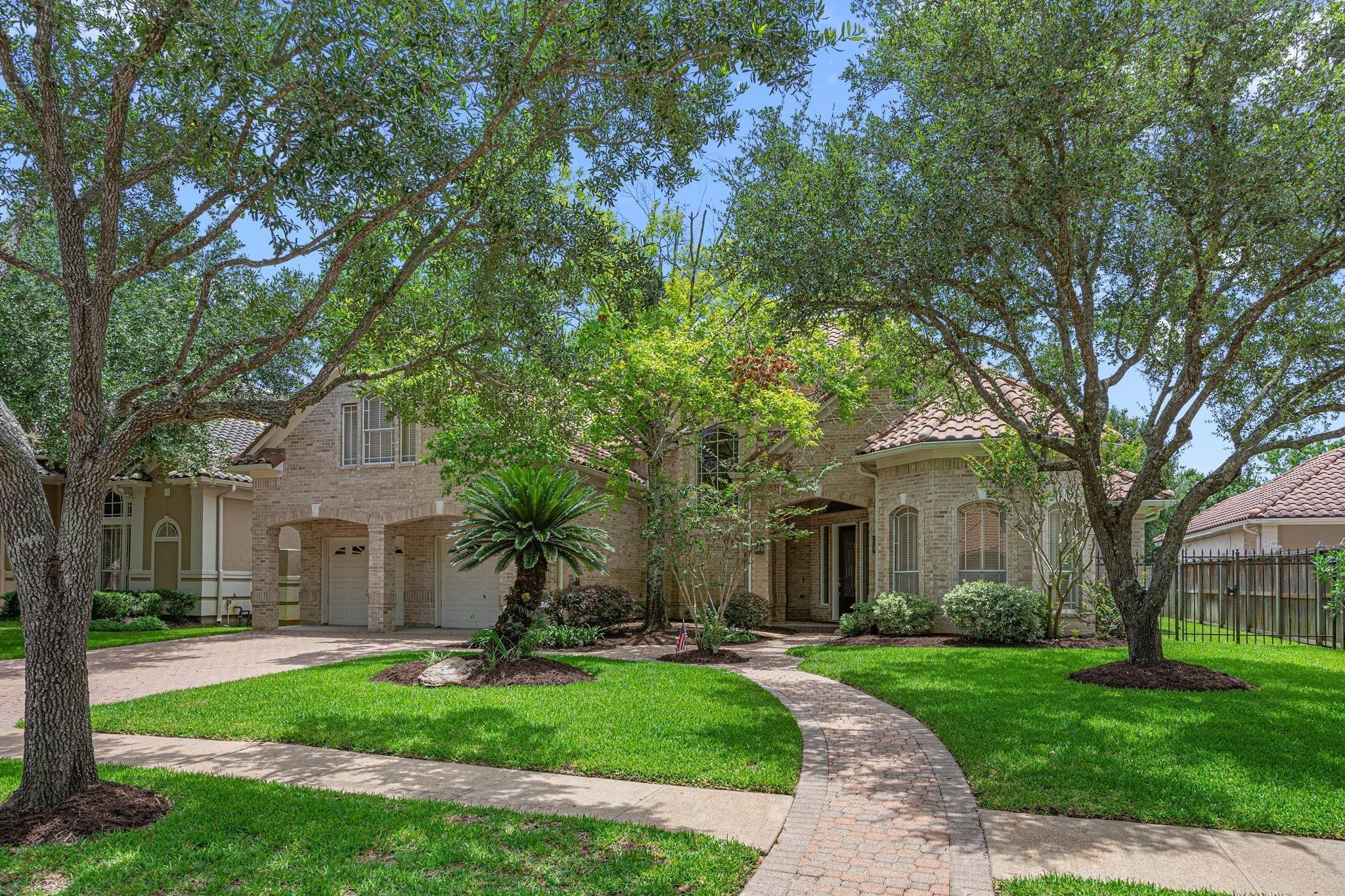 Windsor Lakes Dr, Houston, TX 77094