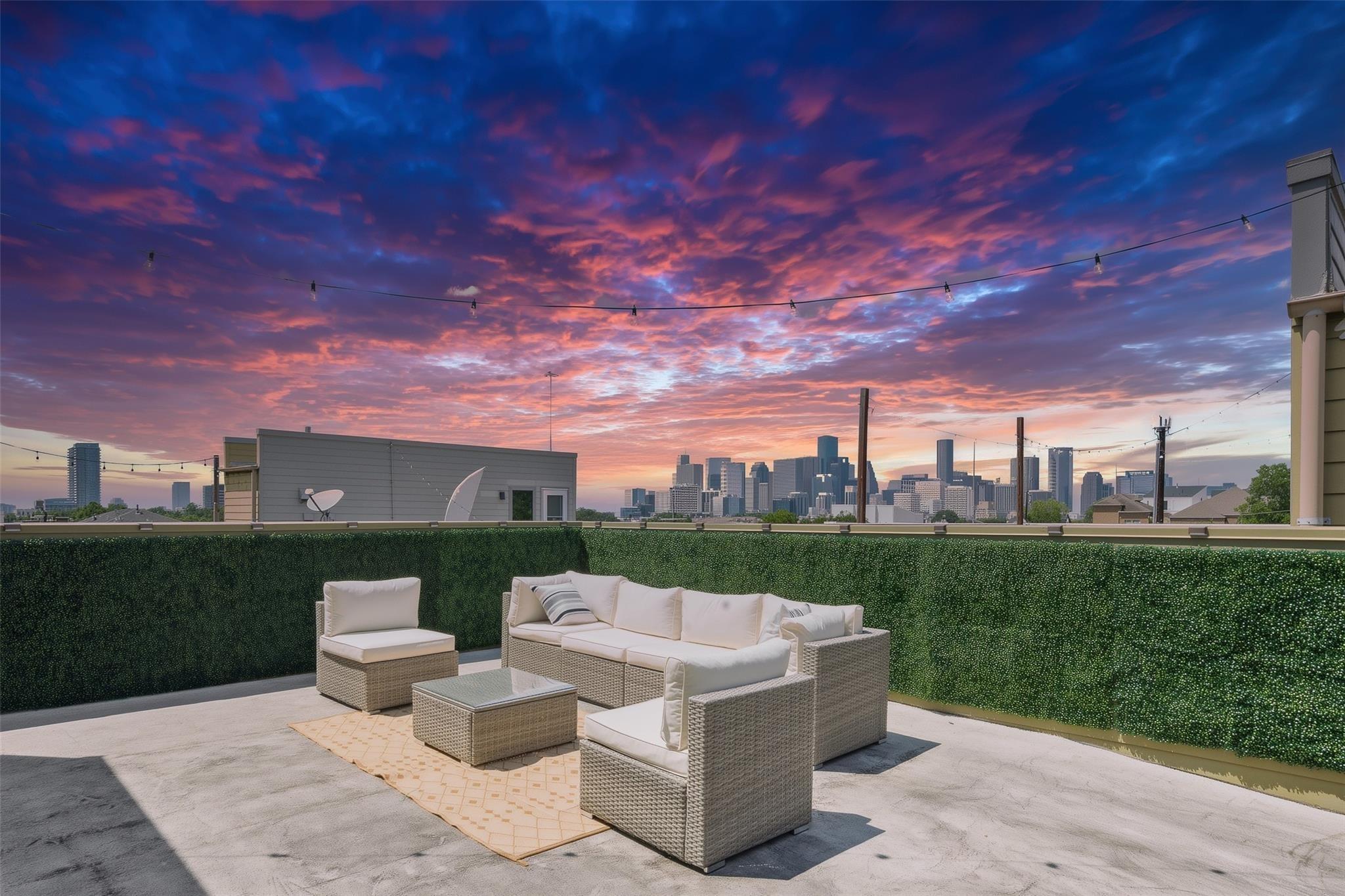 Holman St, Houston, TX 77004