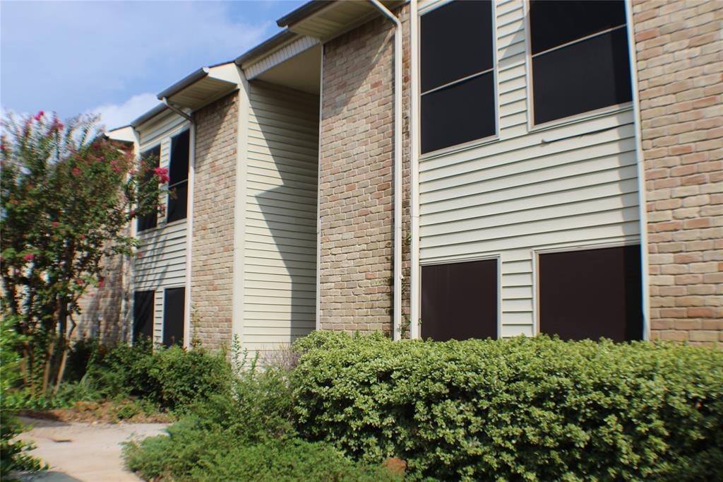 Augusta Dr, Houston, TX 77057