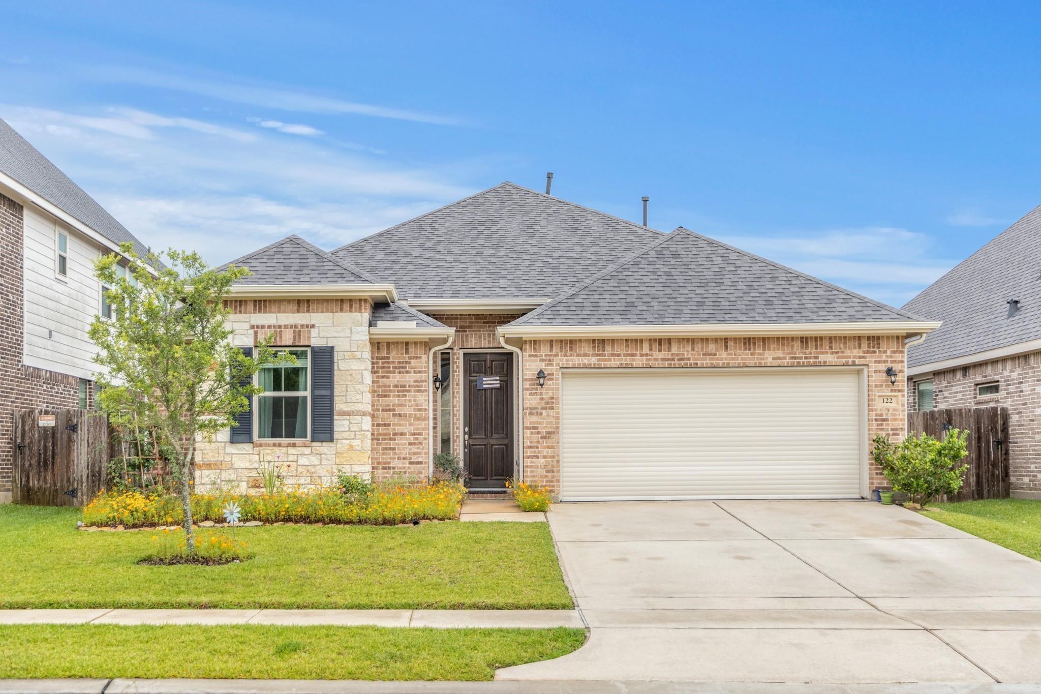 Hollow Terrace Ct, Tomball, TX 77375