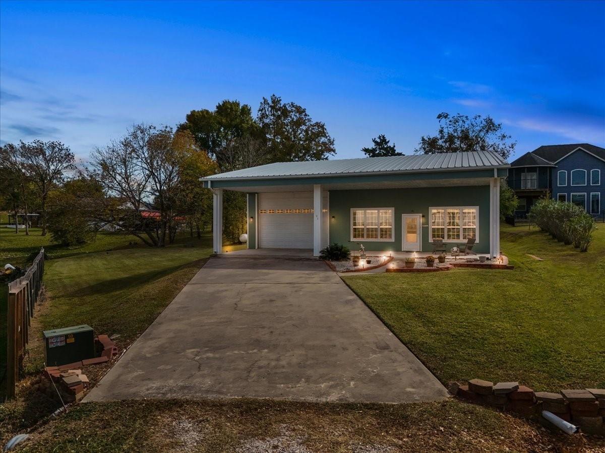 Flamingo Cir, Coldspring, TX 77331