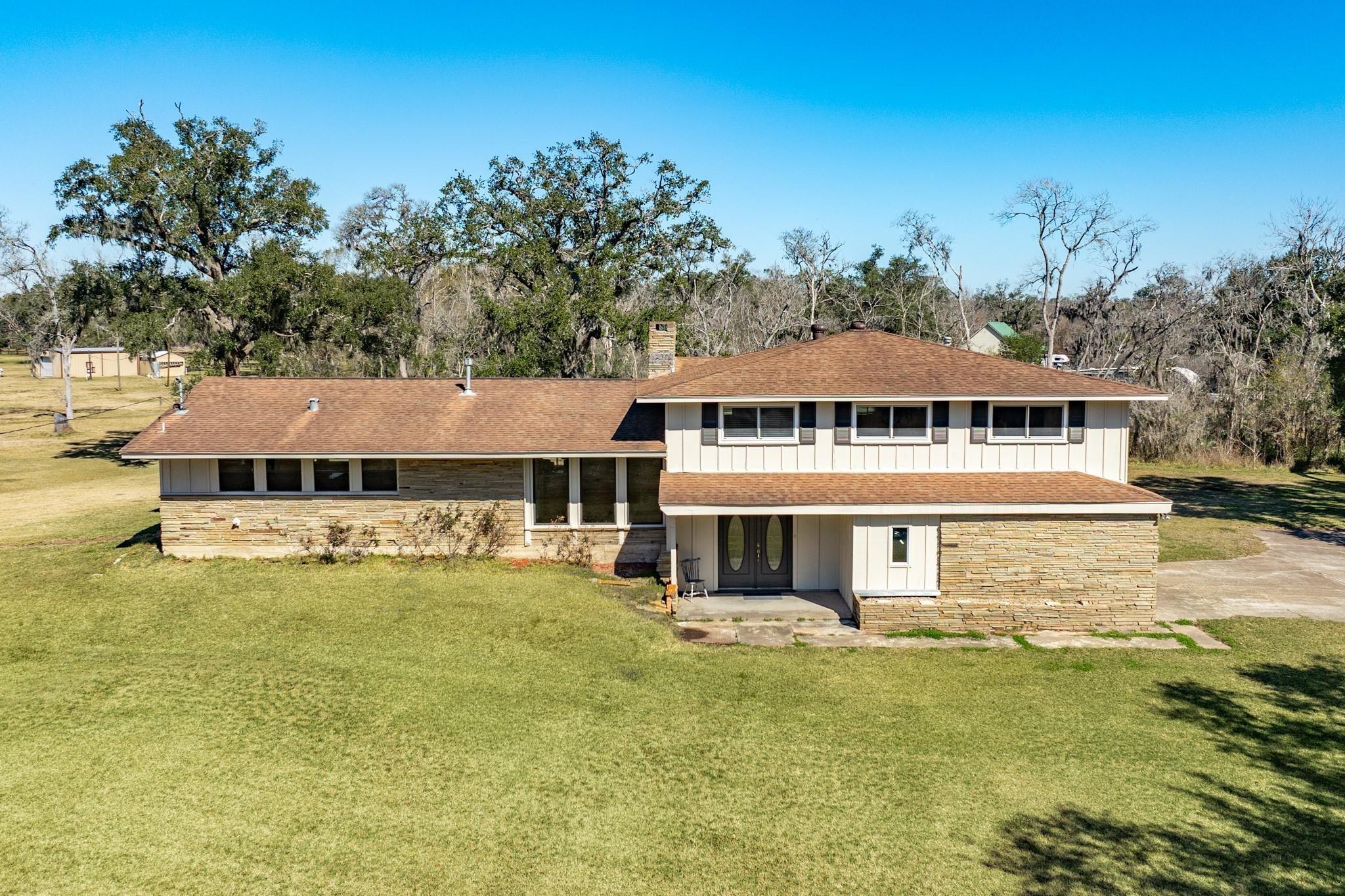 Highway 332 W, Lake Jackson, TX 77566