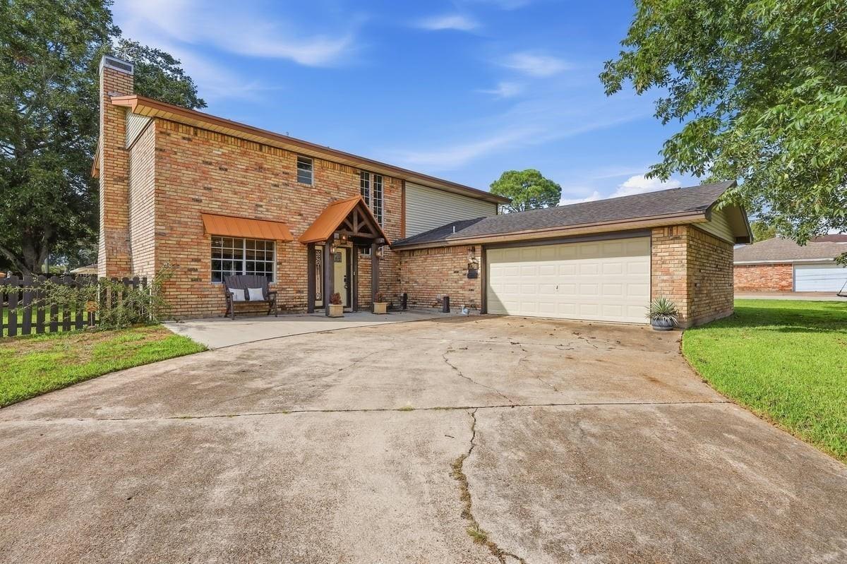 Memphis Ave, Nederland, TX 77627