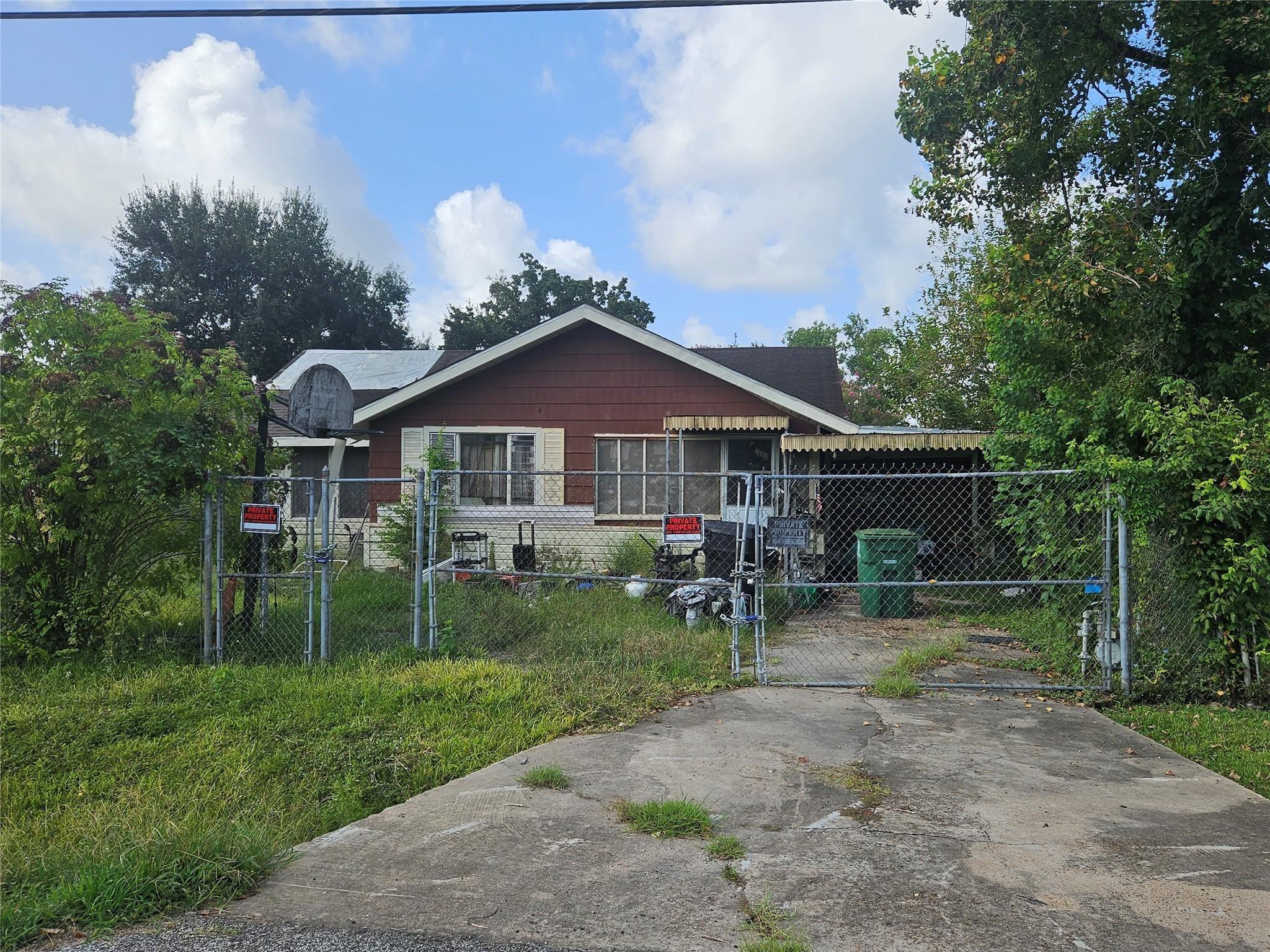 Larkstone St, Houston, TX 77028