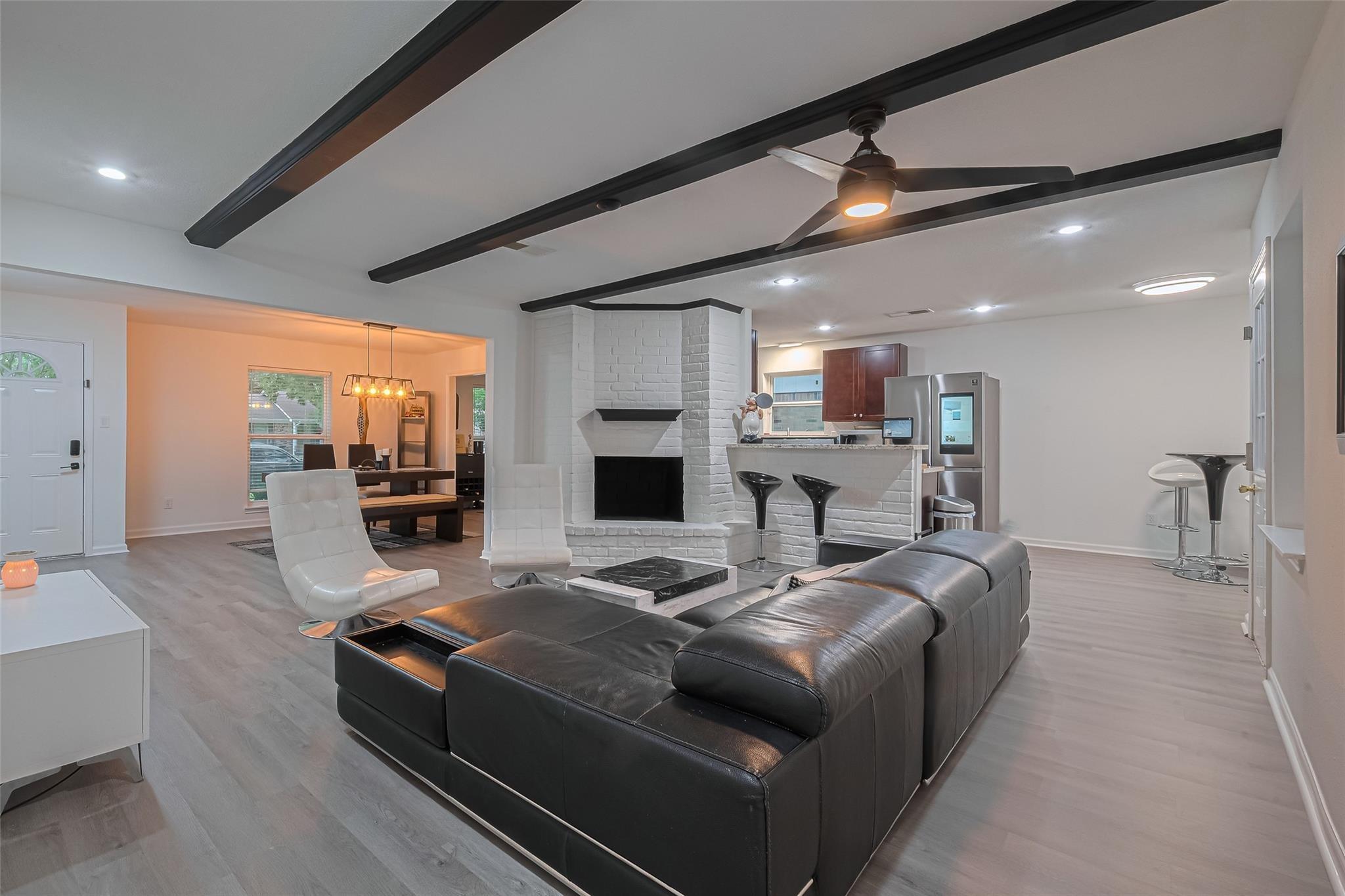 Westleigh Dr, Houston, TX 77077
