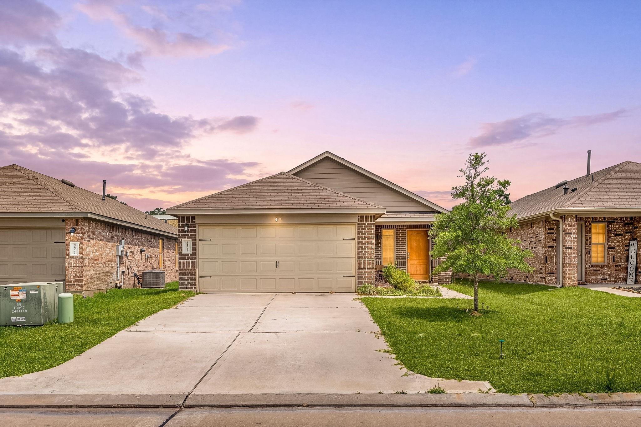Lonely Pines Dr, Conroe, TX 77302