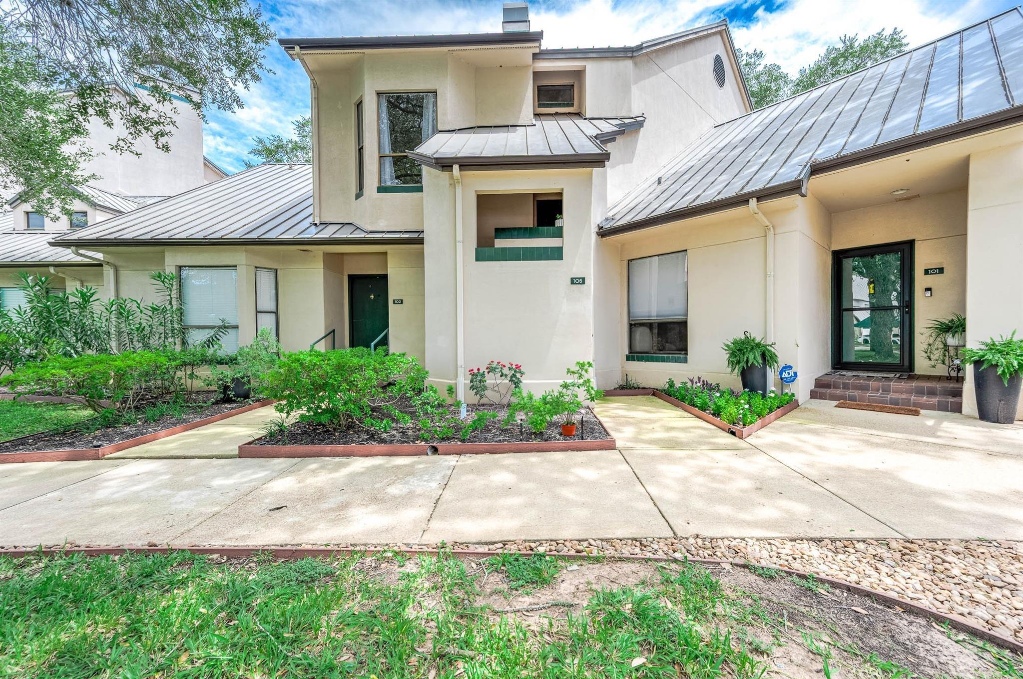 Greystone Way, Sugar Land, TX 77479