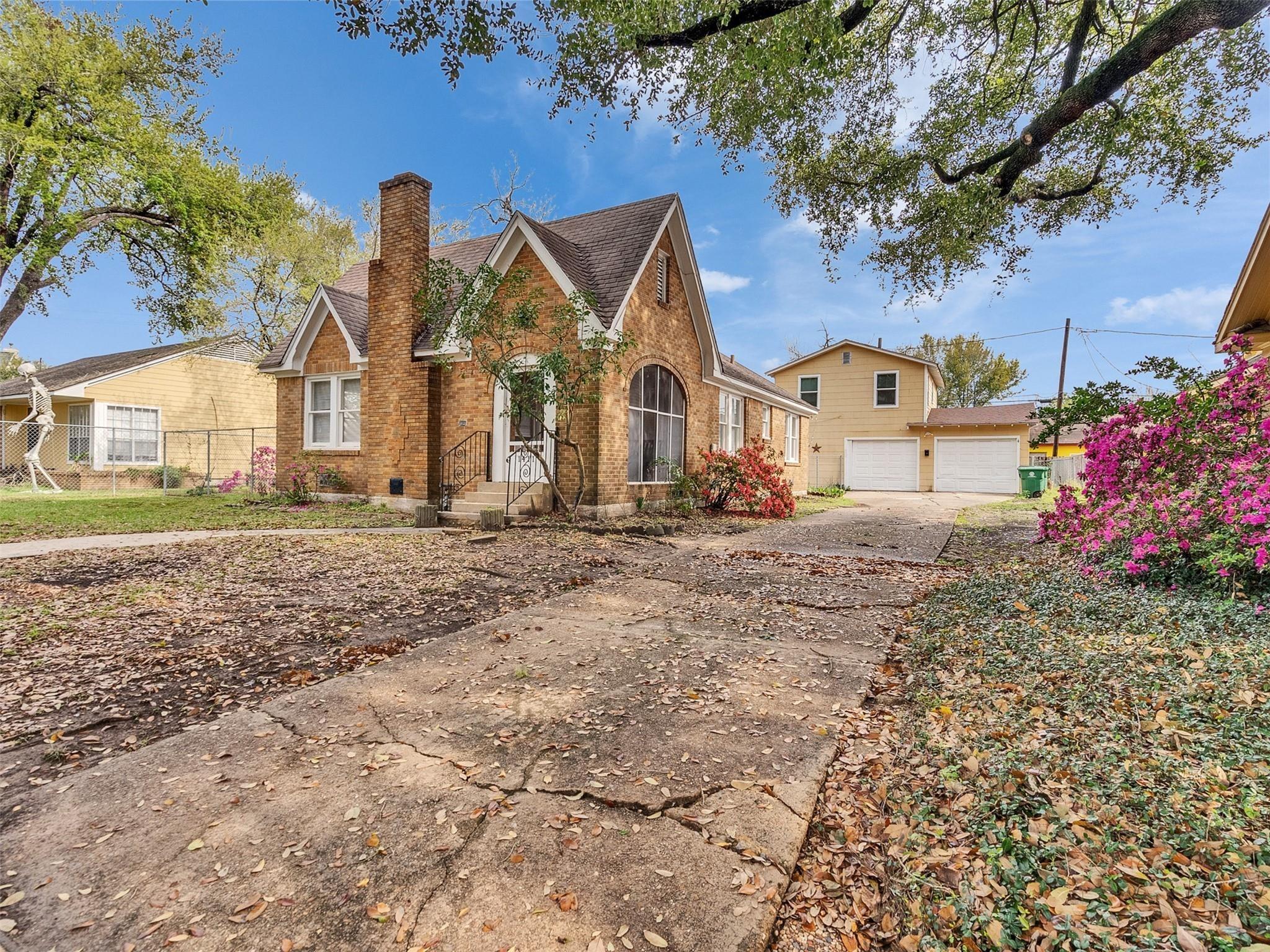 Lawson St, Houston, TX 77023