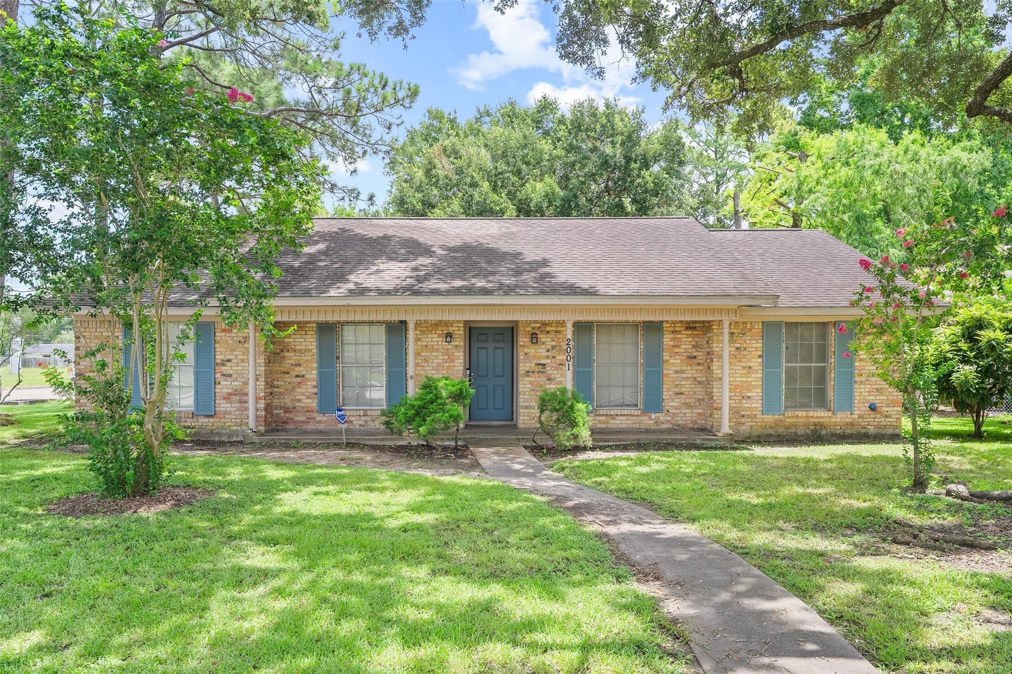 Lamar Dr, Richmond, TX 77469