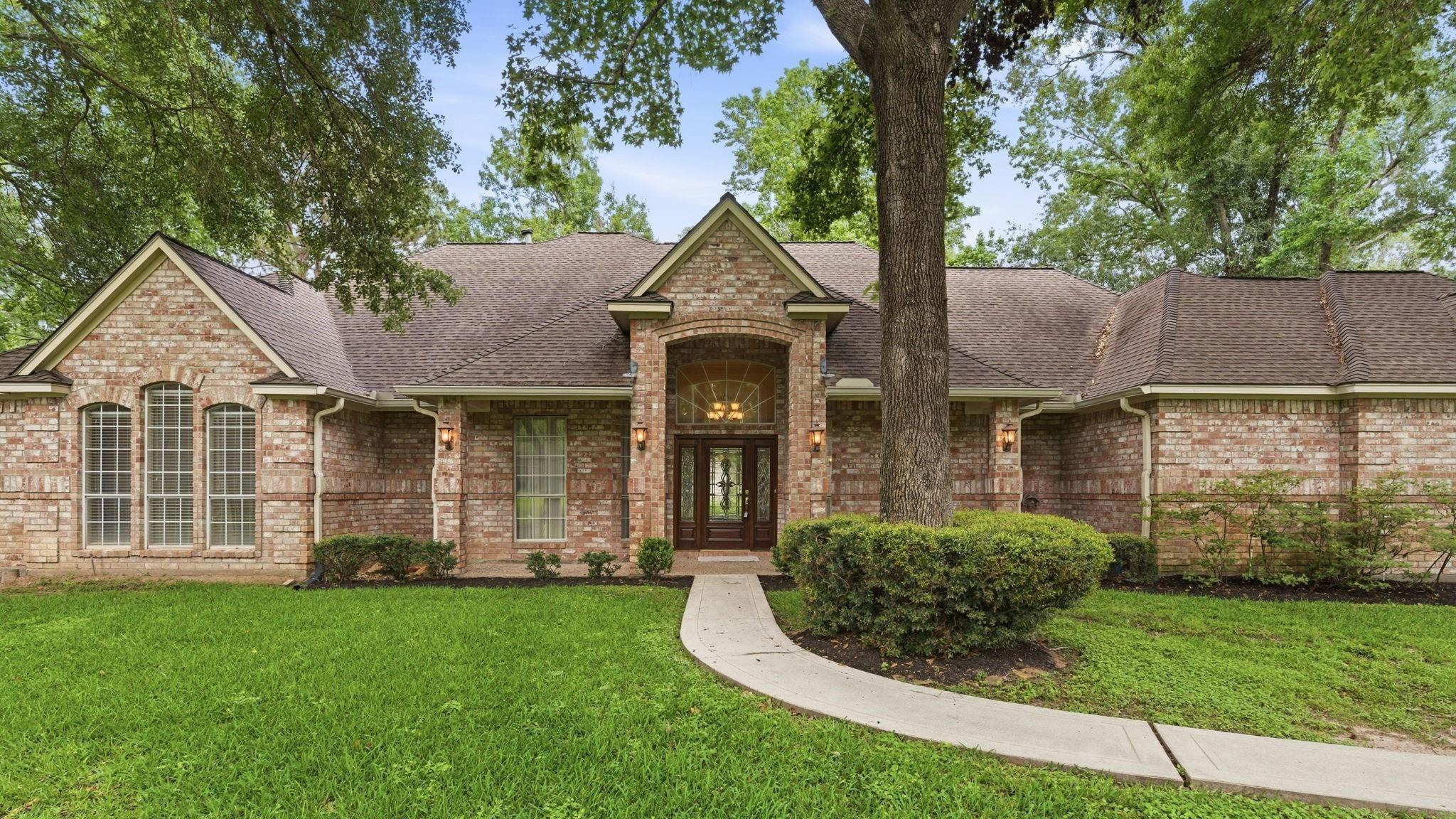 La Mirada Dr, Montgomery, TX 77356
