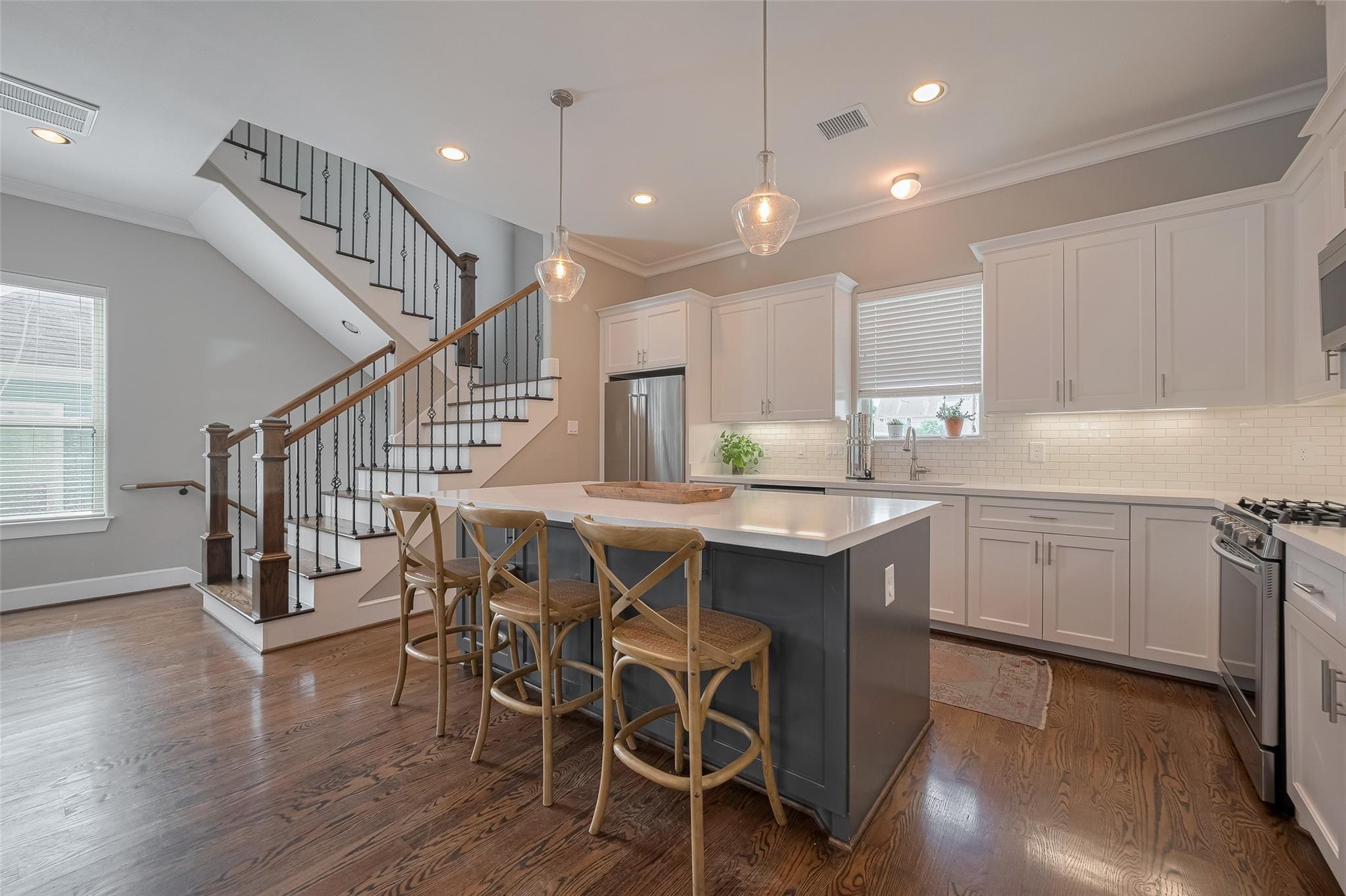 Bevis St, Houston, TX 77008