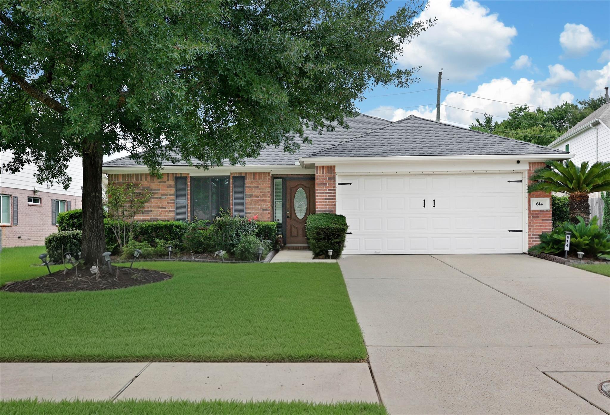Linden Manor Ct, Spring, TX 77373