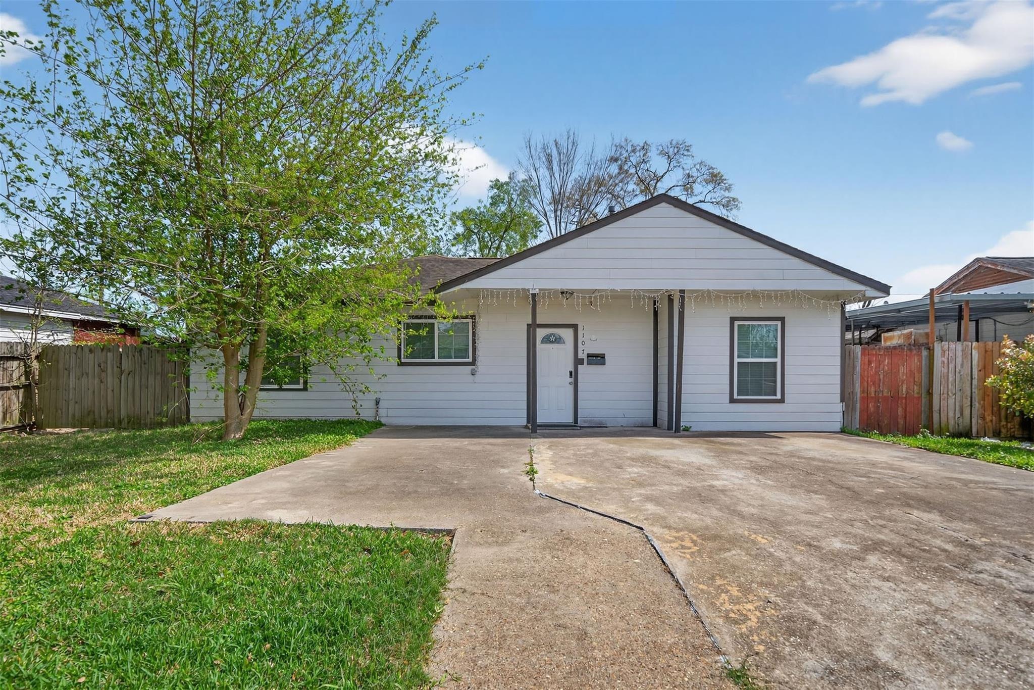 Christine St, Houston, TX 77017