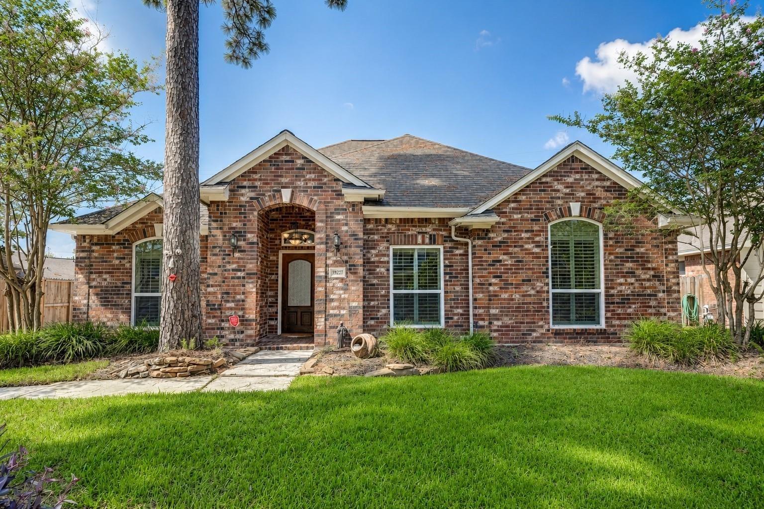 Hikers Trail Dr, Humble, TX 77346
