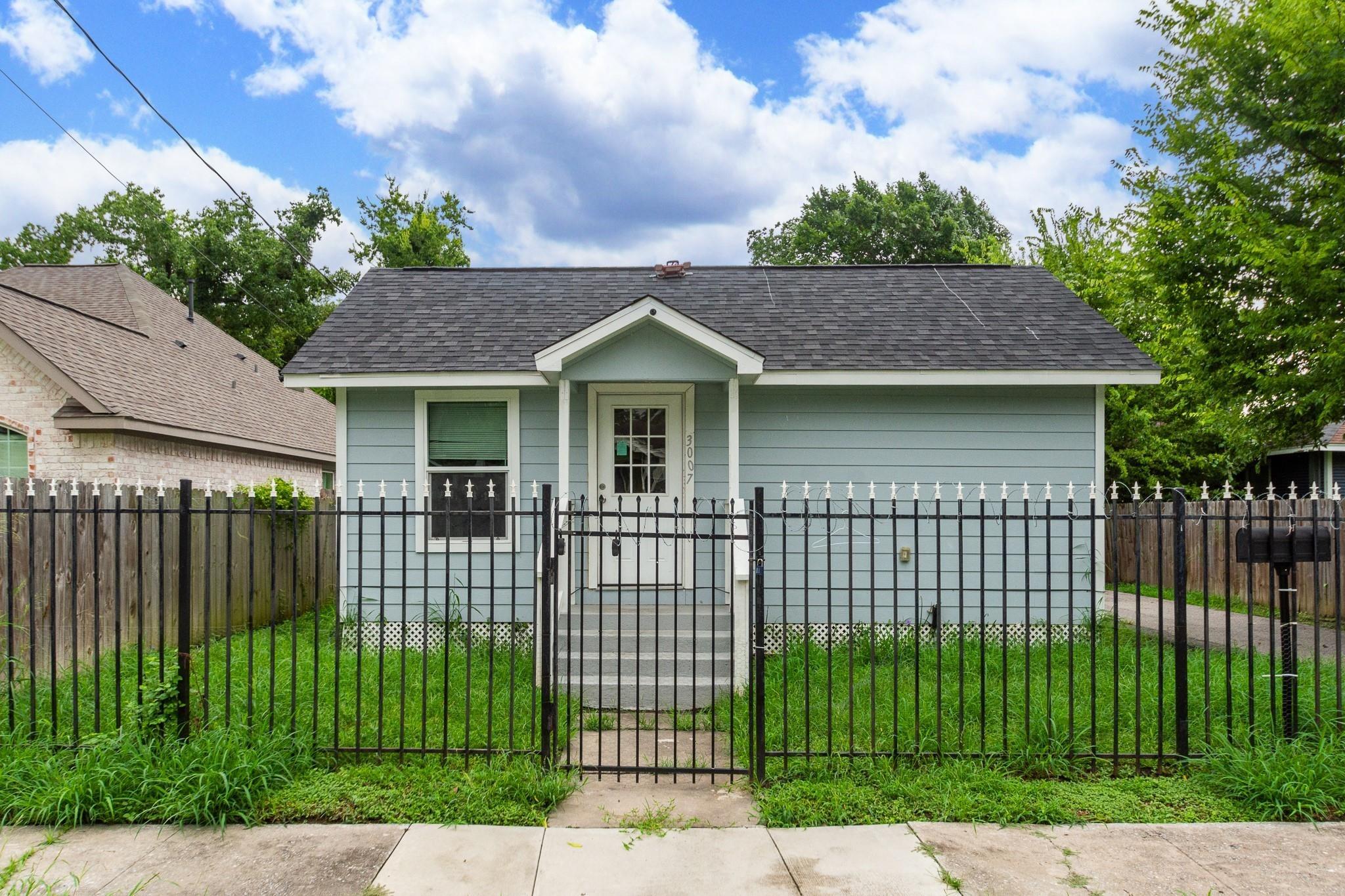 Tuam St, Houston, TX 77004