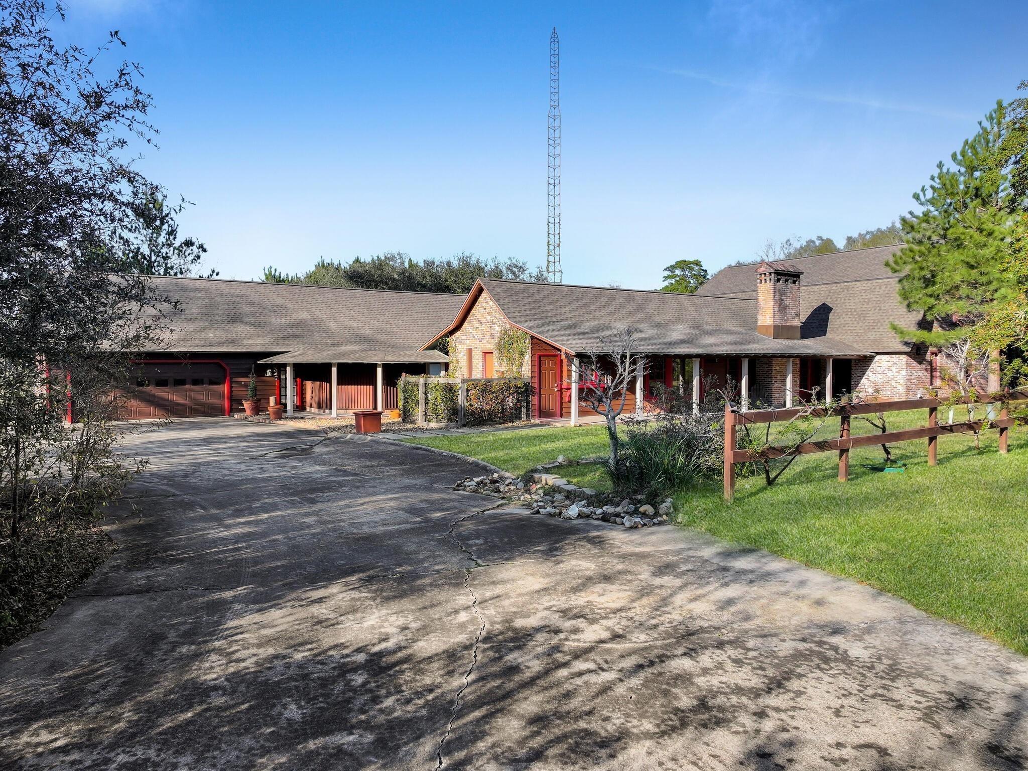 W Walton Rd, Lumberton, TX 77657