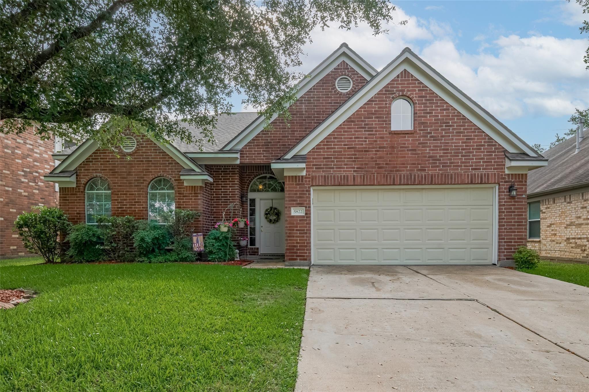 Painted Trail Dr, Houston, TX 77084