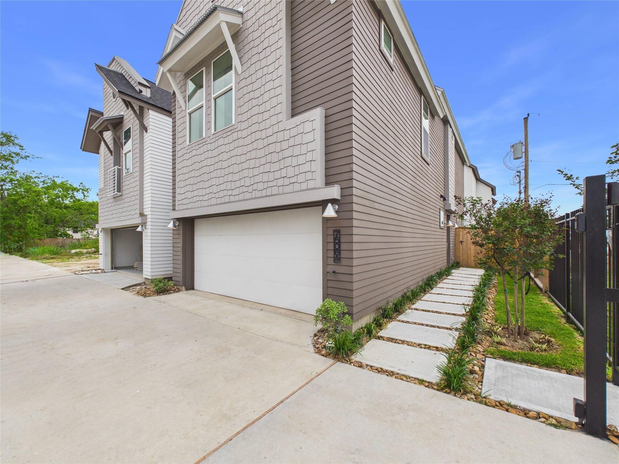 Carver Rd, Houston, TX 77088