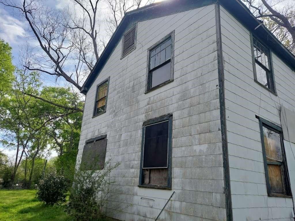 Acorn Dr, Marshall, TX 75670