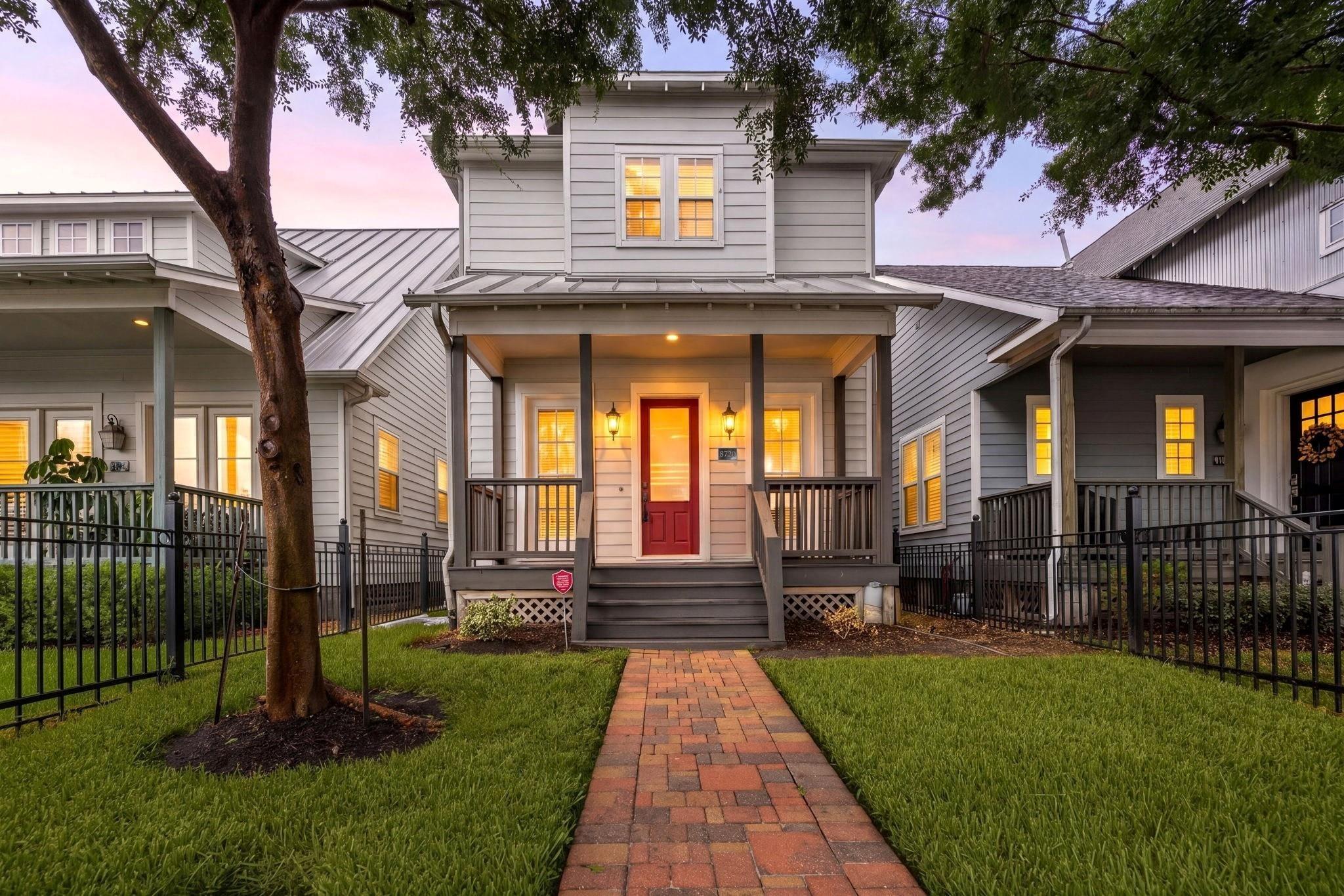 Kempwood Dr, Houston, TX 77080