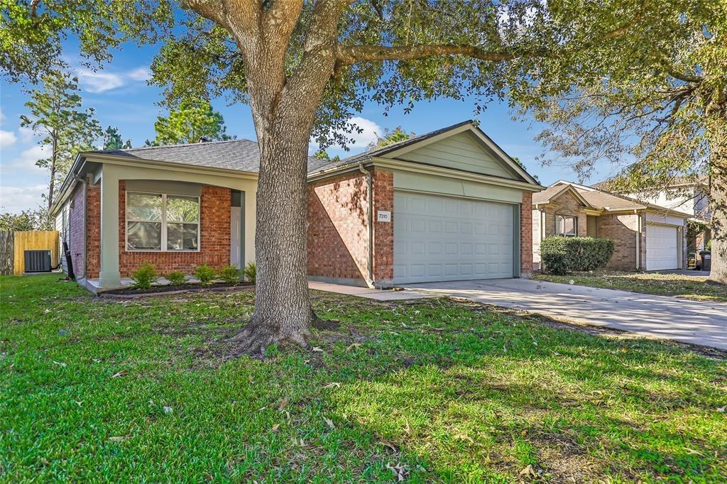 Wisteria Chase Pl, Humble, TX 77346