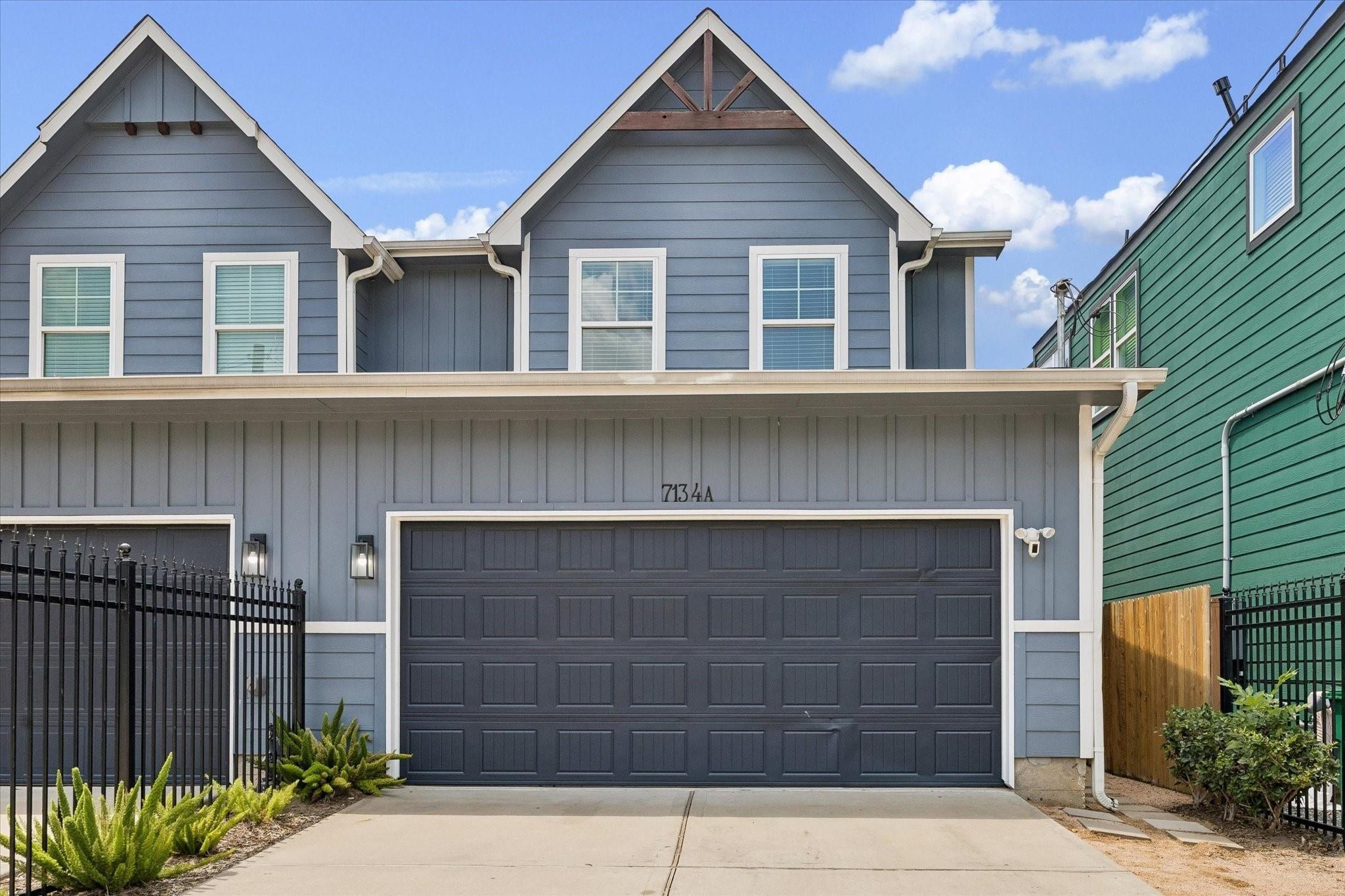 Eastwood St, Houston, TX 77021