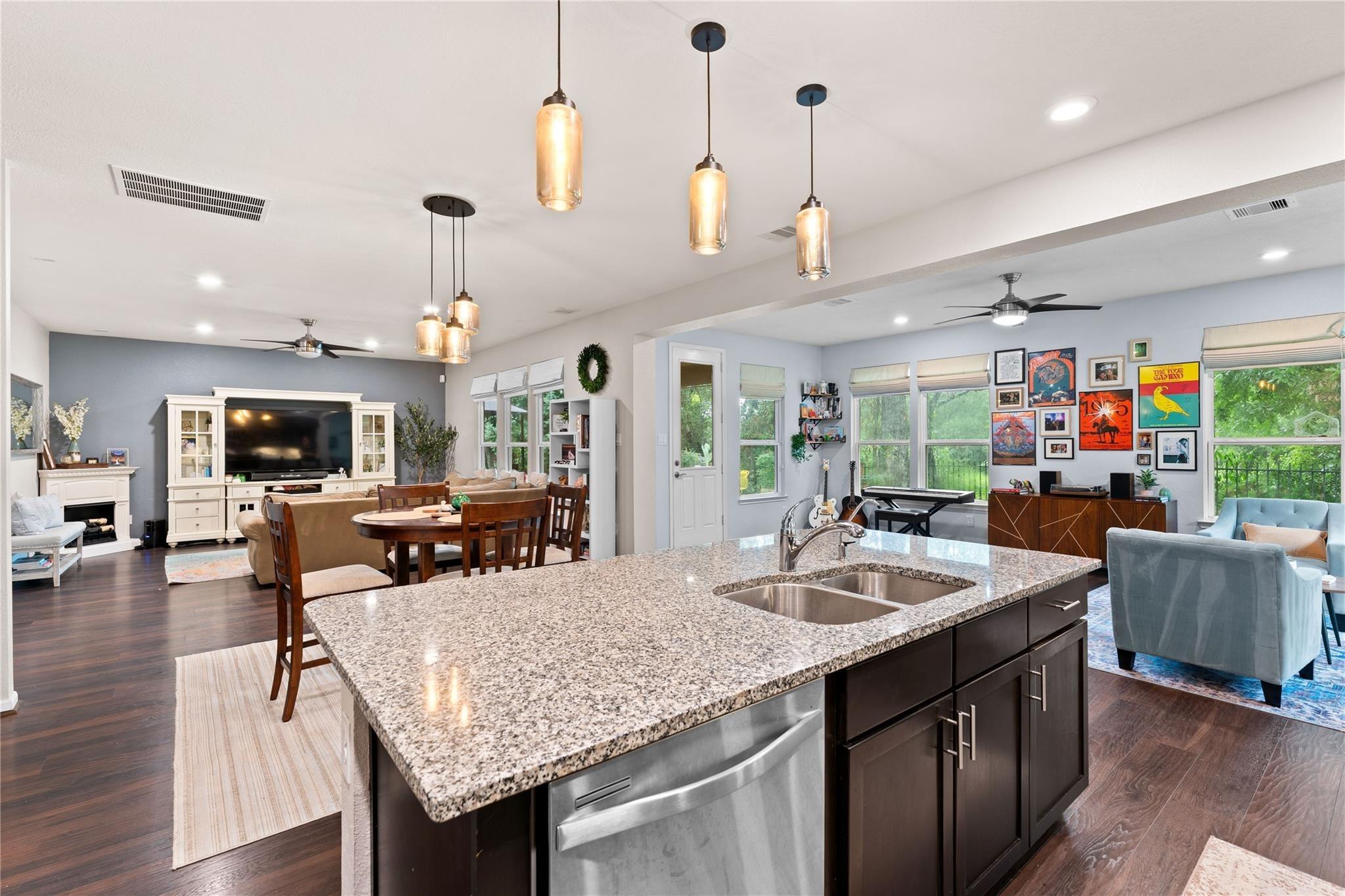 Elkington Cir, Conroe, TX 77304