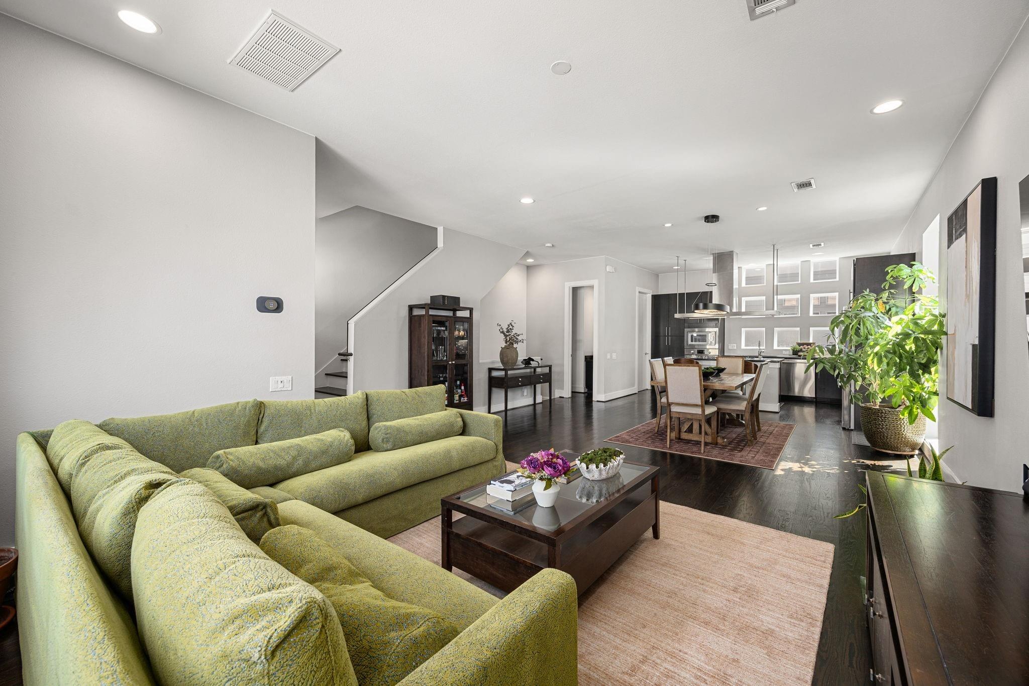 W 24th St, Houston, TX 77008