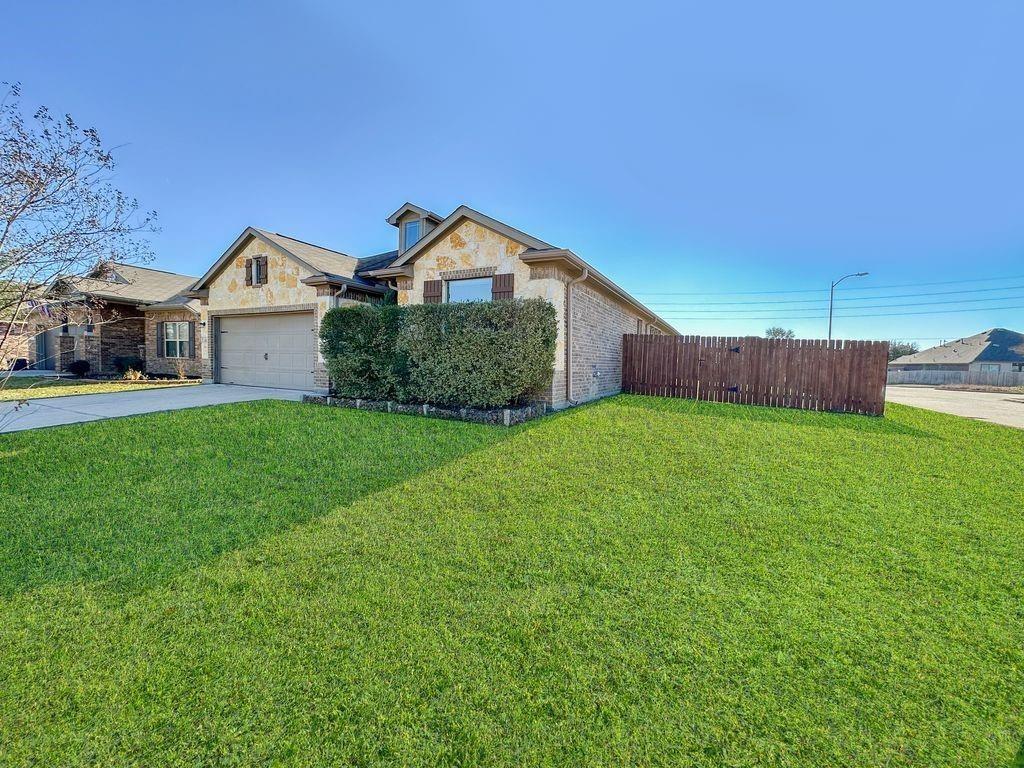 Country Crossing Cir, Magnolia, TX 77354