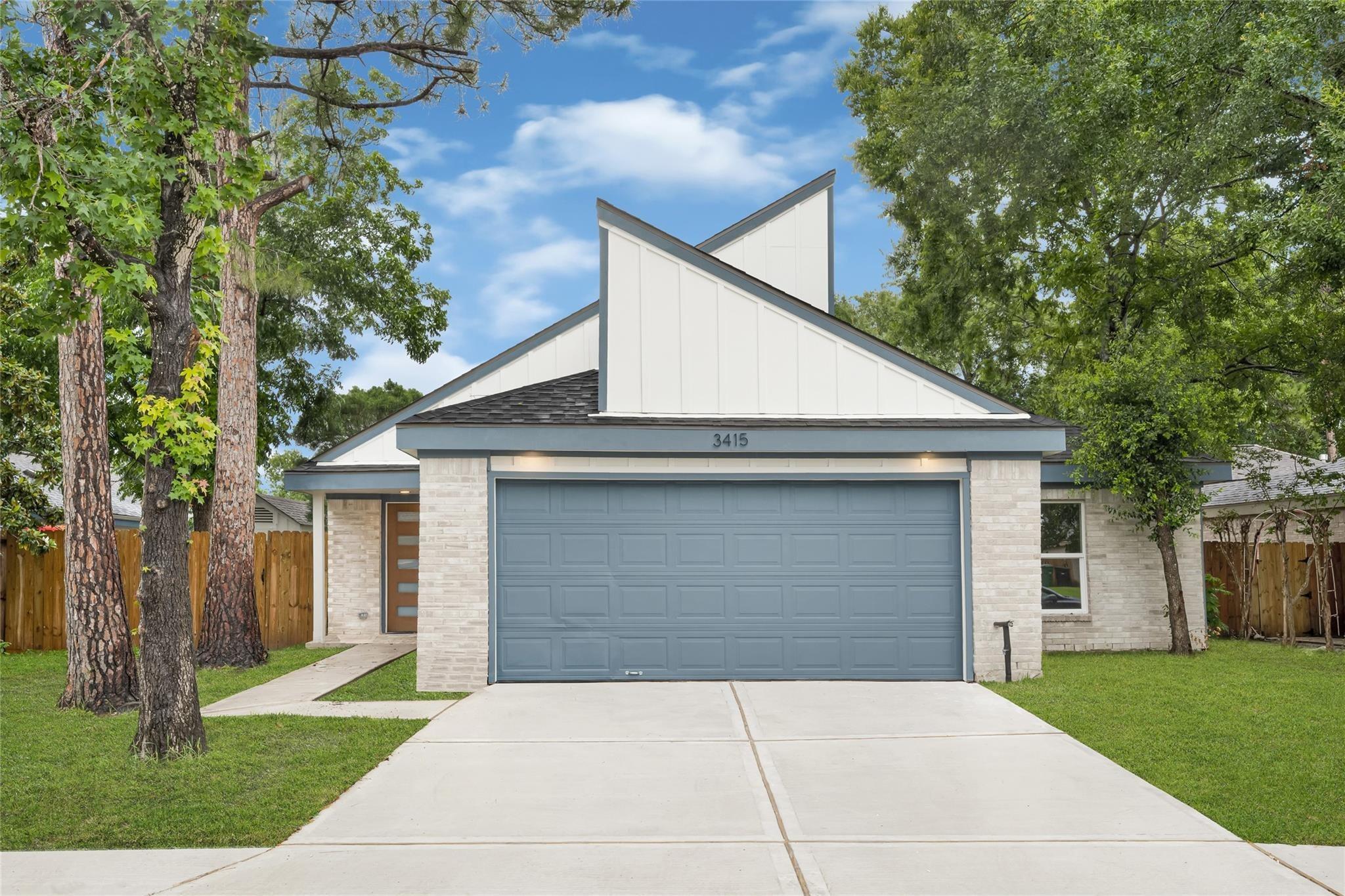 Lapstone Dr, Houston, TX 77082