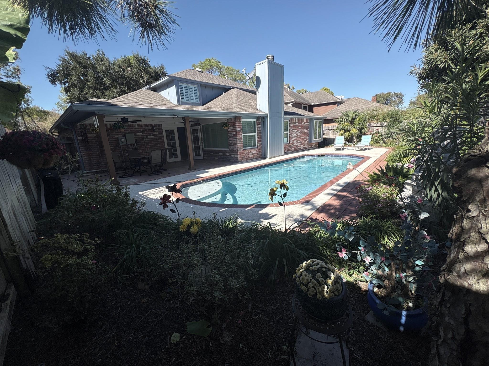 Village Garden Dr, Missouri City, TX 77459