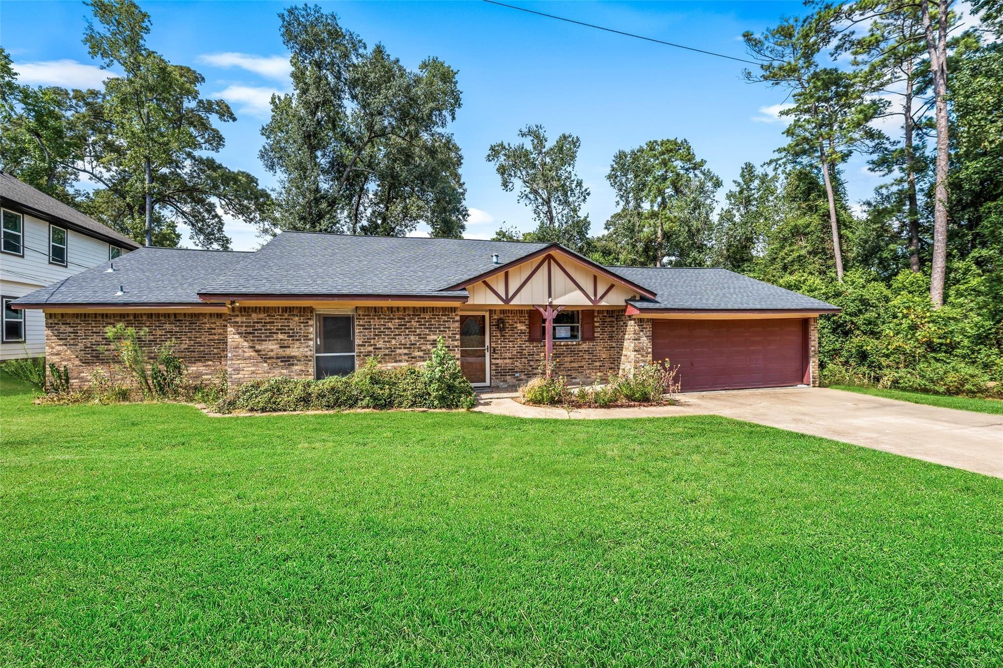 Zapata Way, Willis, TX 77378