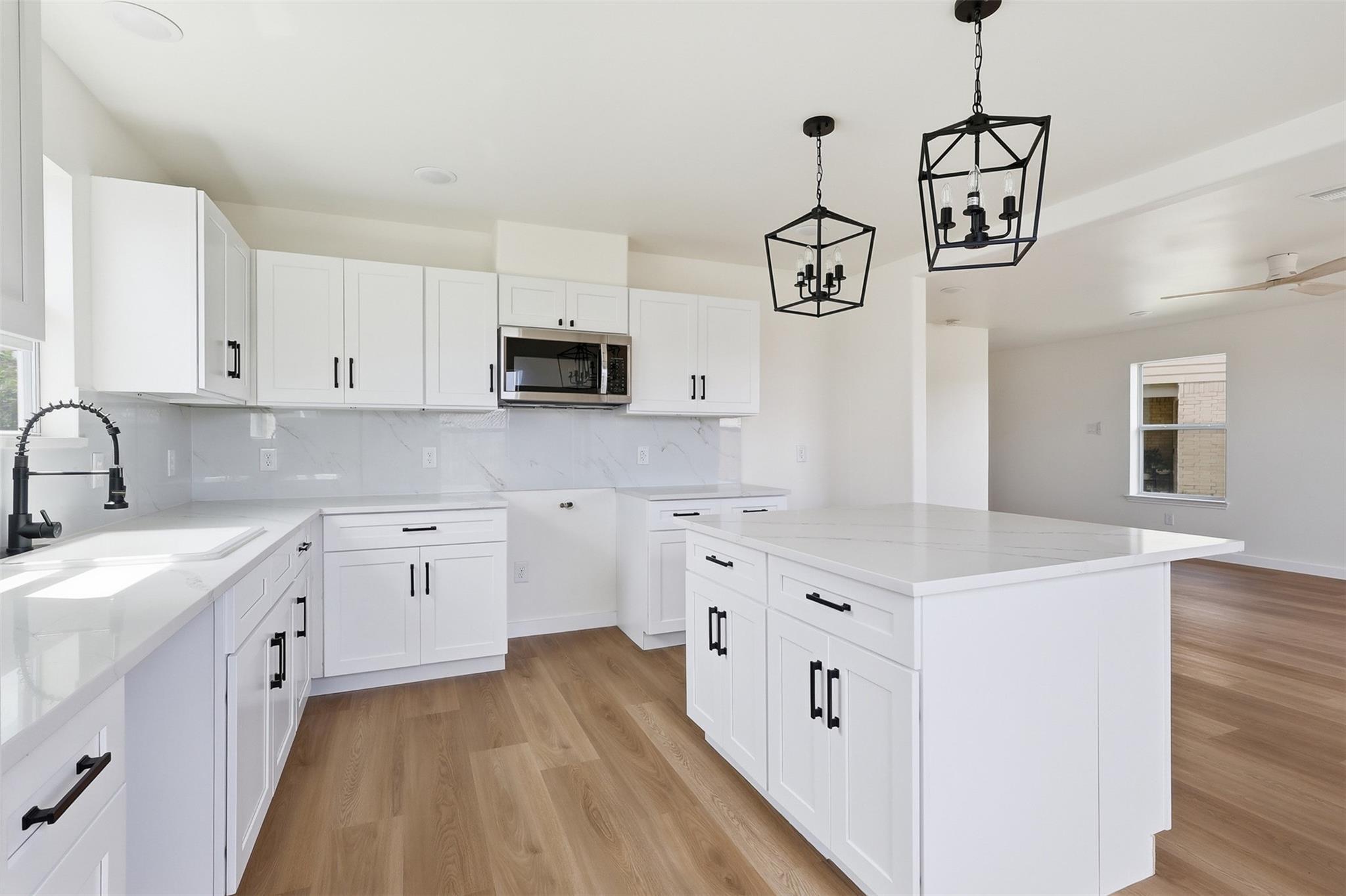 Redcrest Springs Ct, Houston, TX 77073
