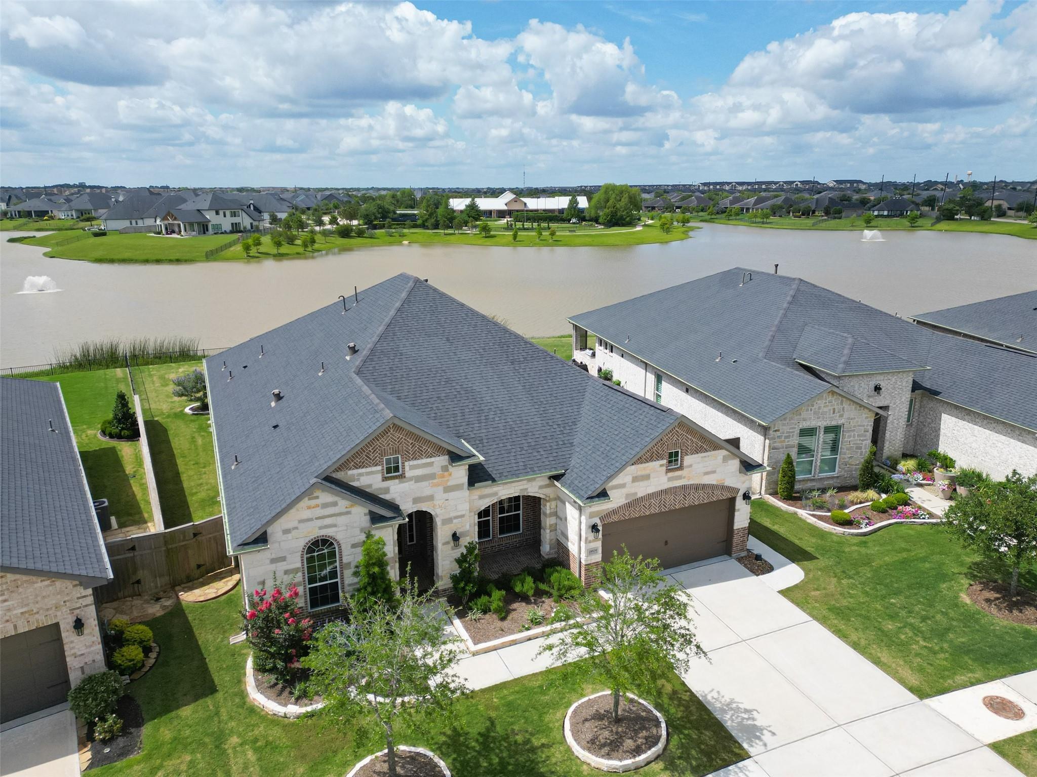 Autumn Shore Dr, Fulshear, TX 77441