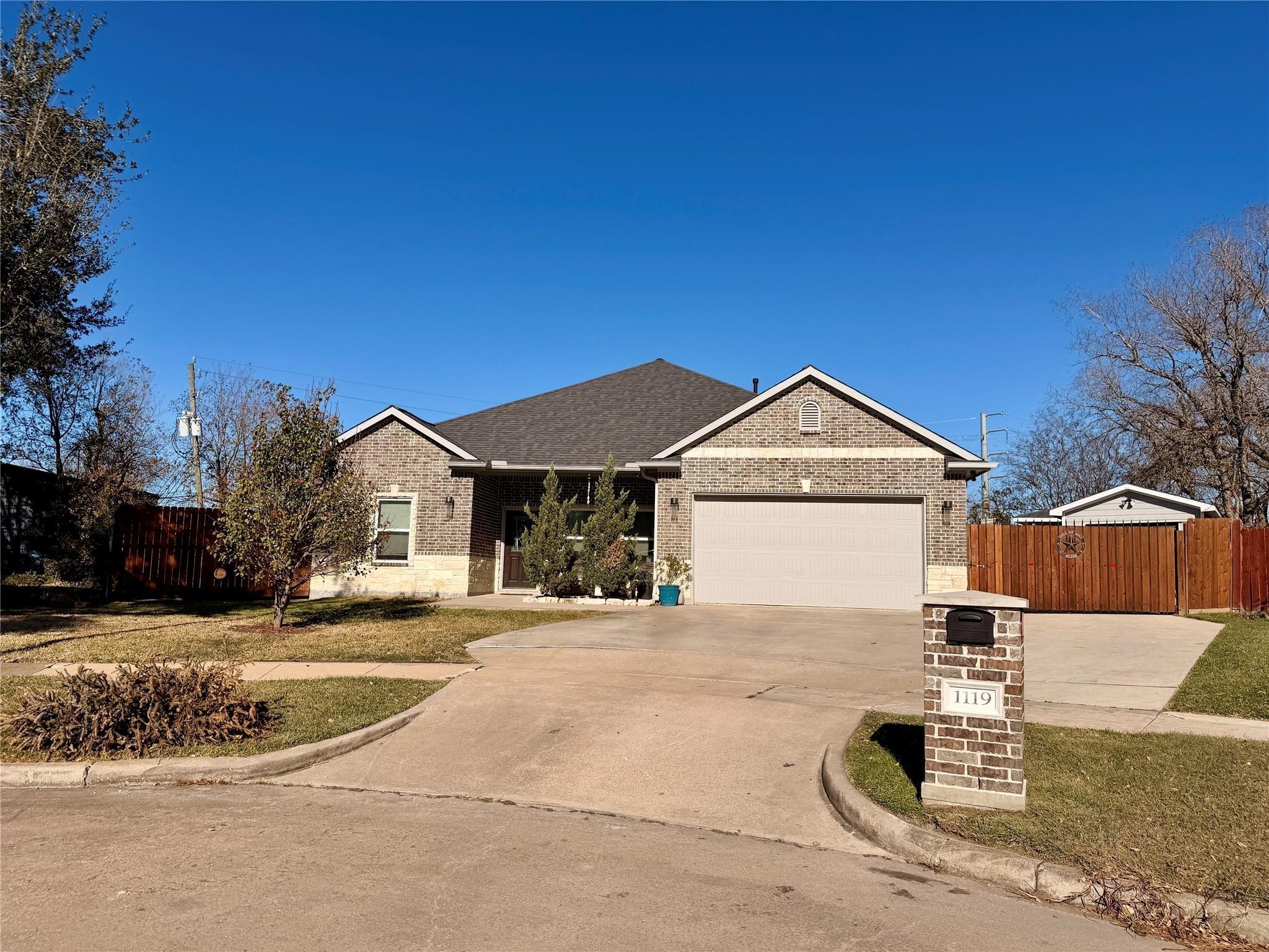 Marleen St, Houston, TX 77034